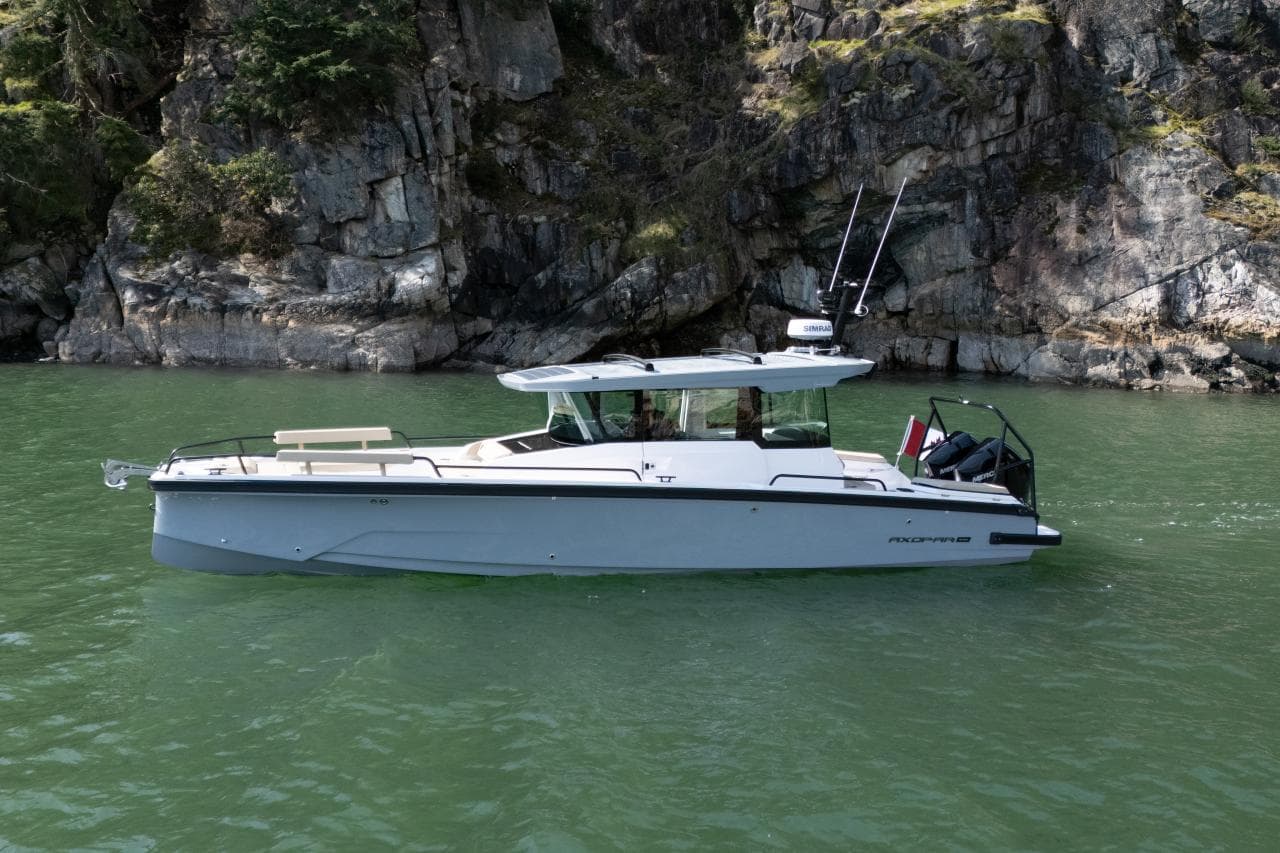 2026 Axopar 29 XC Cross Cabin for Sale in San Diego, California Walk-around Boats