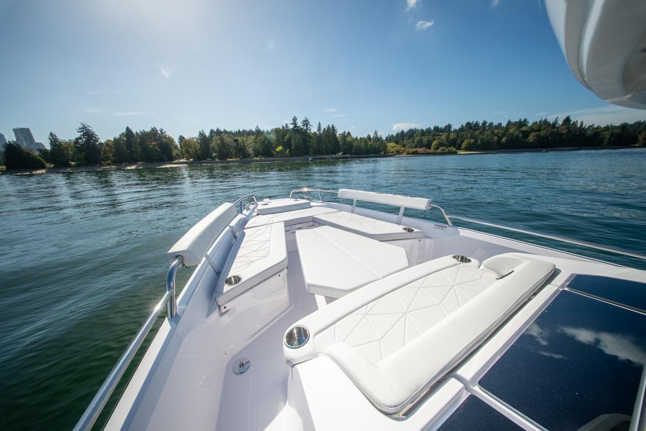2026 Axopar 29 XC Cross Cabin for Sale in San Diego, California Walk-around Boats 4