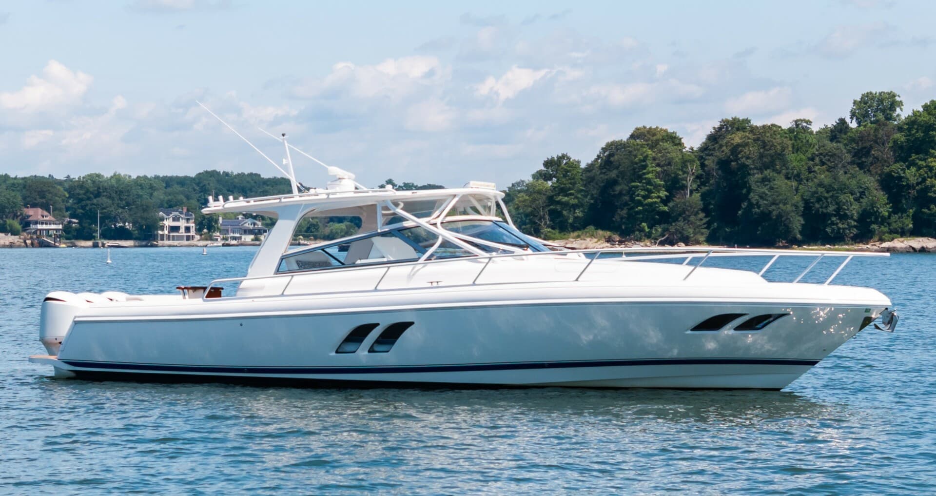 2015 Intrepid Powerboats 430 Sport Yacht for Sale in Cos Cob, Connecticut Sport Cruiser