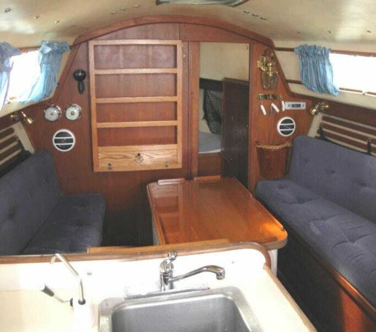 1984 Freedom 29 in vendita a Boyne City, Michigan Sloop 2