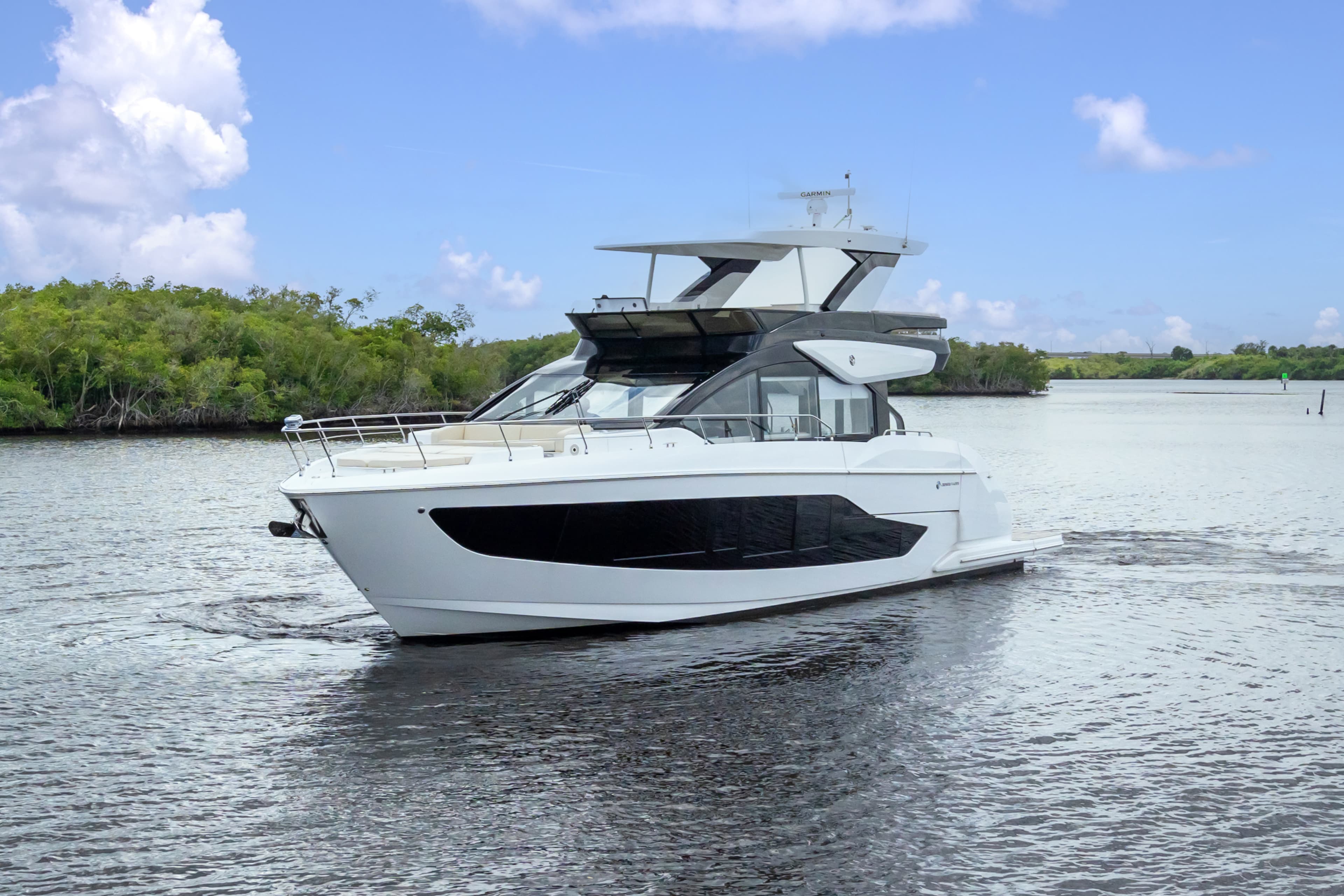 2026 Cruisers Yachts 57 FLY zum Verkauf in Stuart, Florida Motor Yacht 2