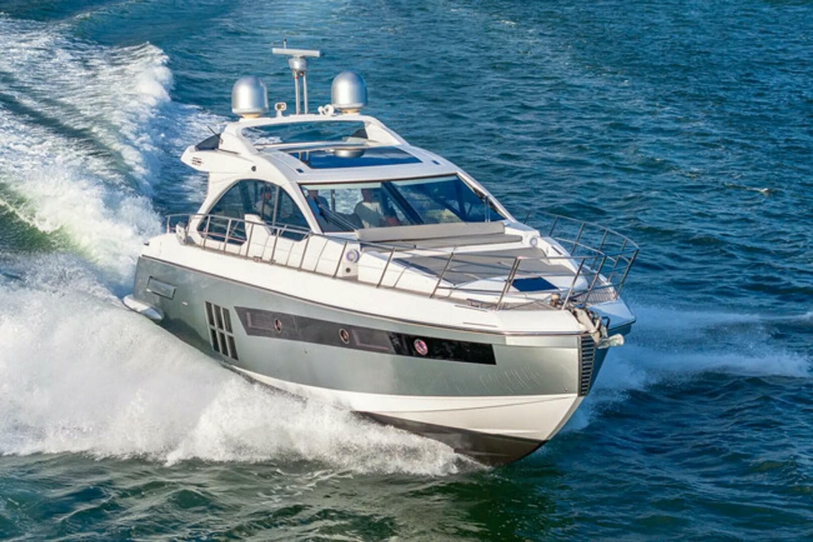 2015 Azimut 55S for Sale in MIAMI BEACH, Florida Sport Cruiser 2