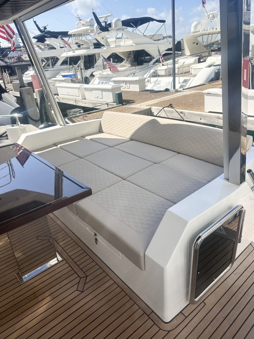 2026 Astondoa 66 Flybridge zum Verkauf in Miami Beach, Florida Flybridge 3