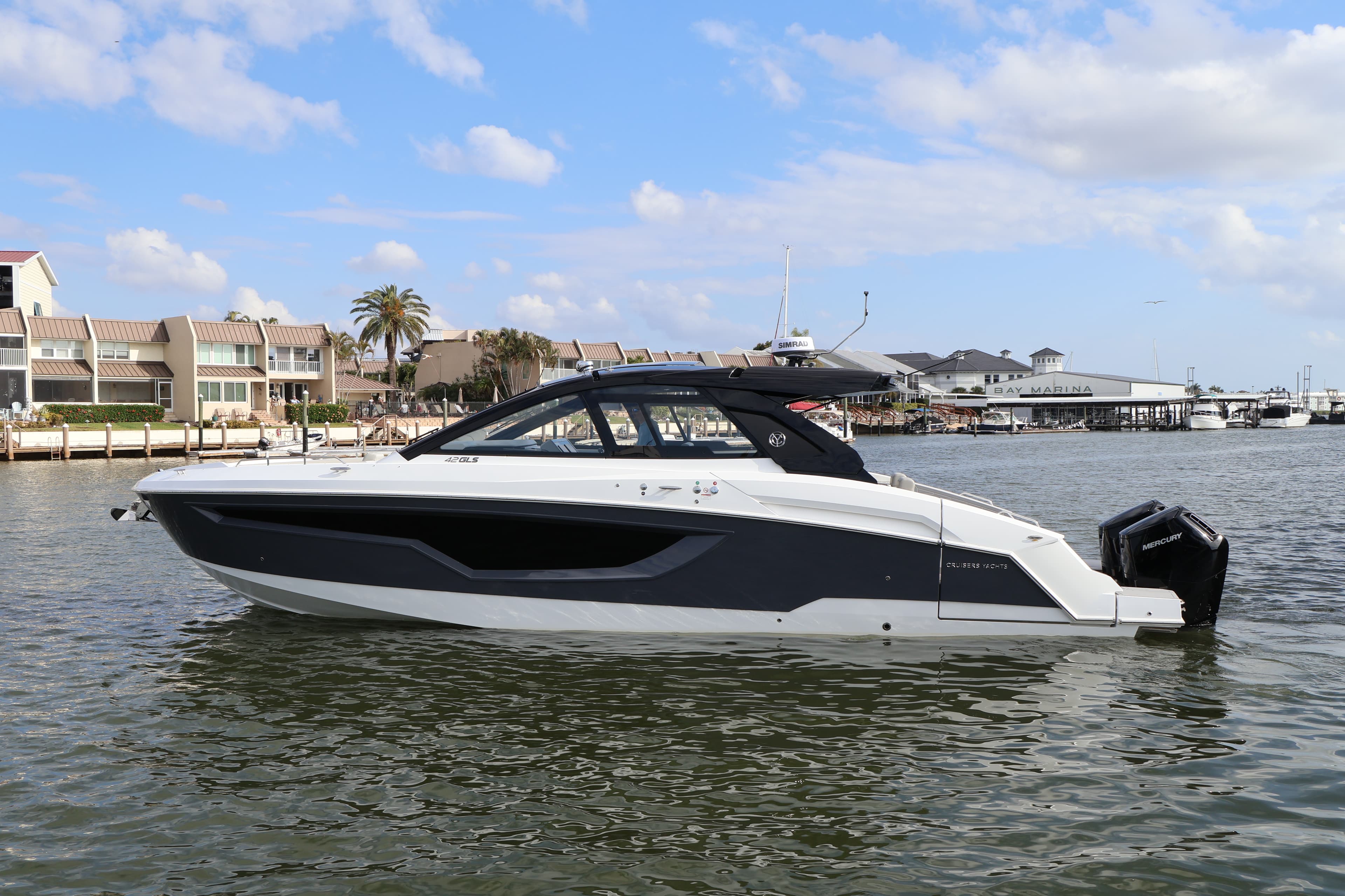 2026 Cruisers Yachts 42 GLS OB zum Verkauf in Naples, Florida Bowrider