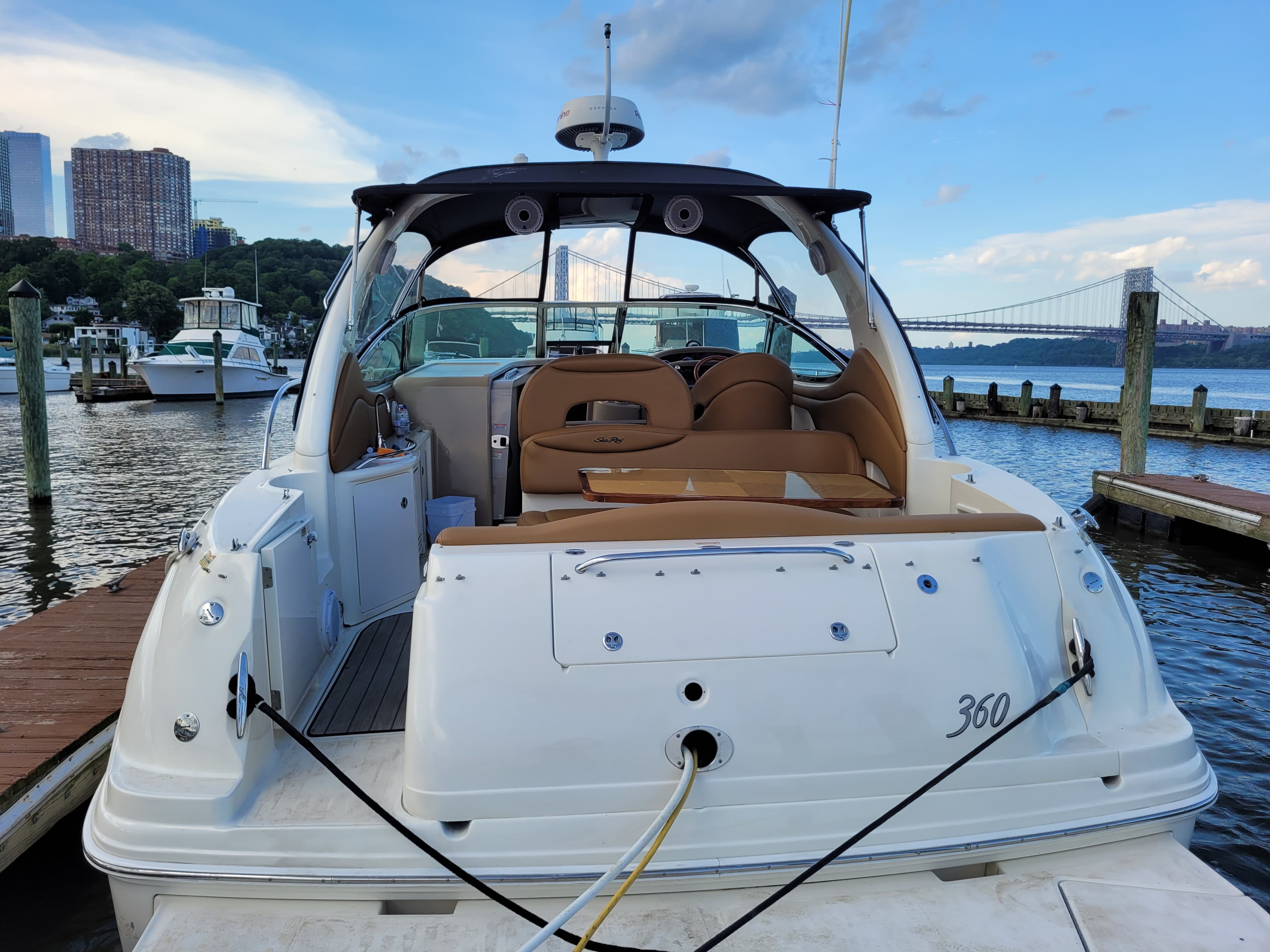 2003 Sea Ray 360 Sundancer zum Verkauf in Fort Lauderdale, Florida Express Cruiser 2