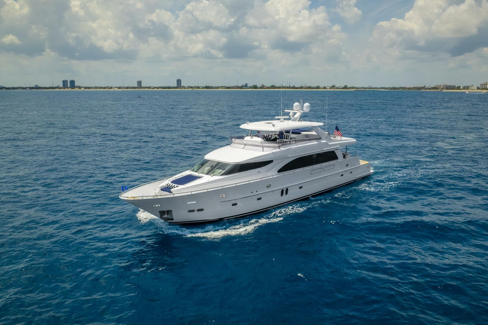 2005 Horizon 94 for Sale in Stuart, Florida Motor Yacht 3