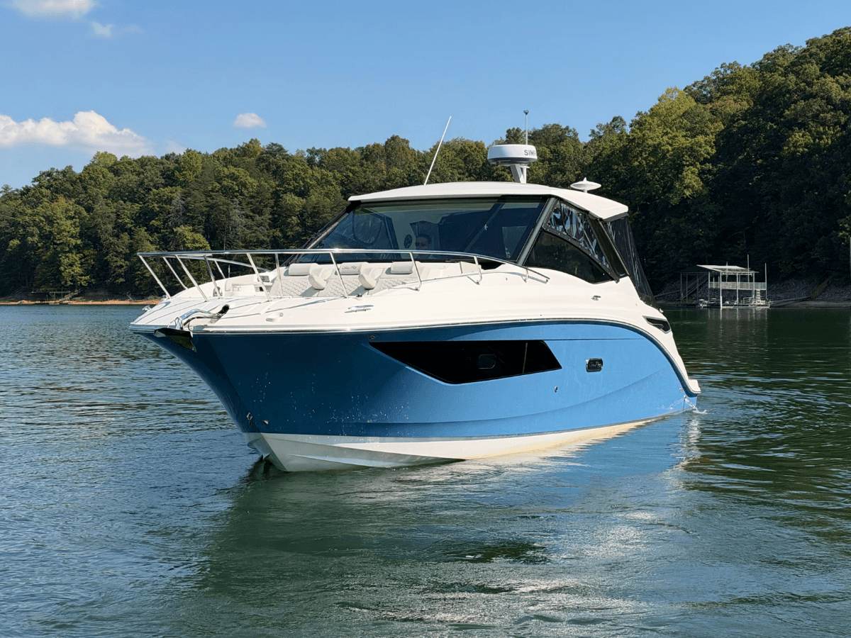 2027 Sea Ray Sundancer 320 zum Verkauf in Cumming, GA Express Cruiser 4
