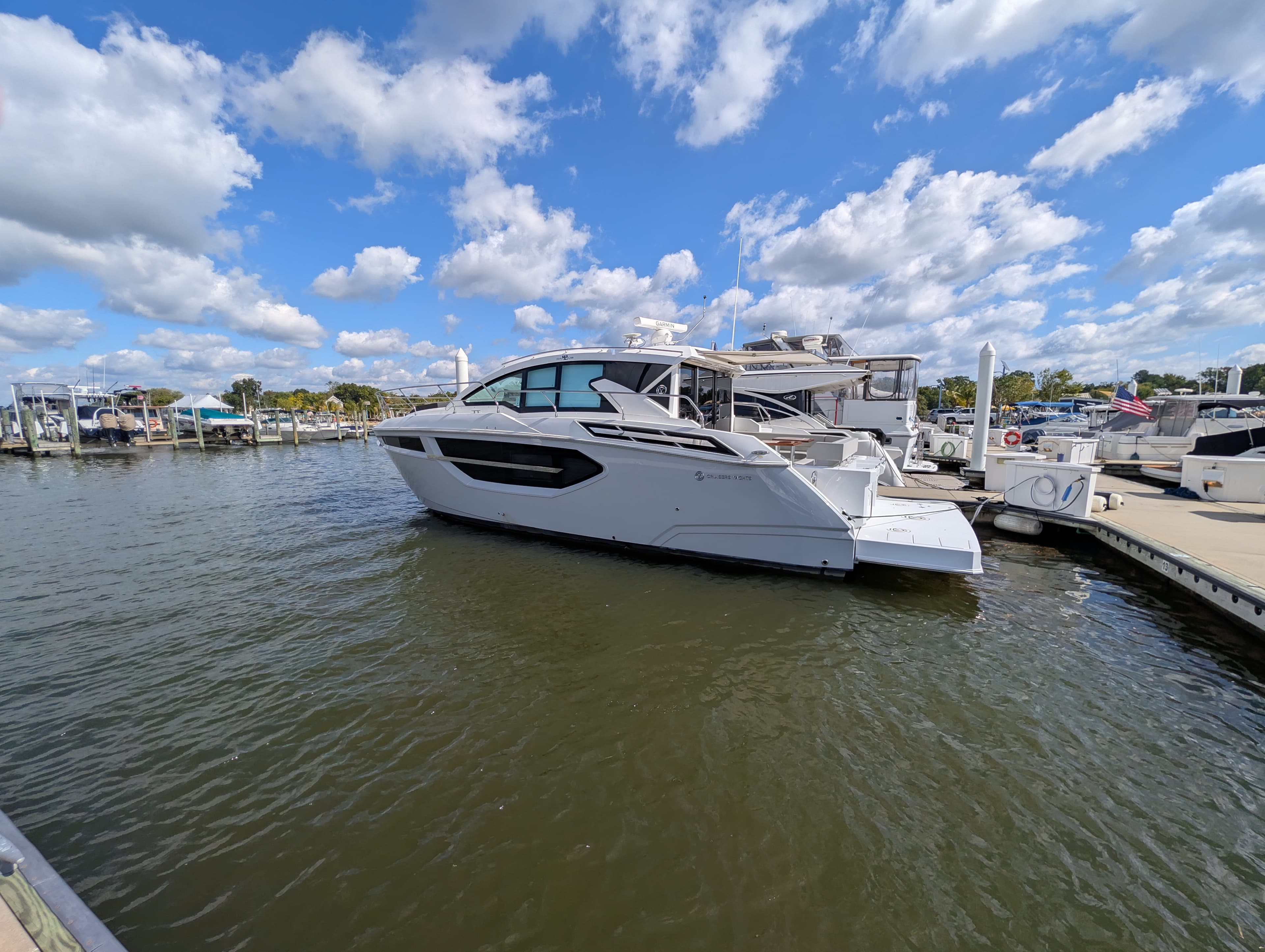 2025 Cruisers Yachts 42 Cantius te koop in Grasonville, MD Express Cruiser