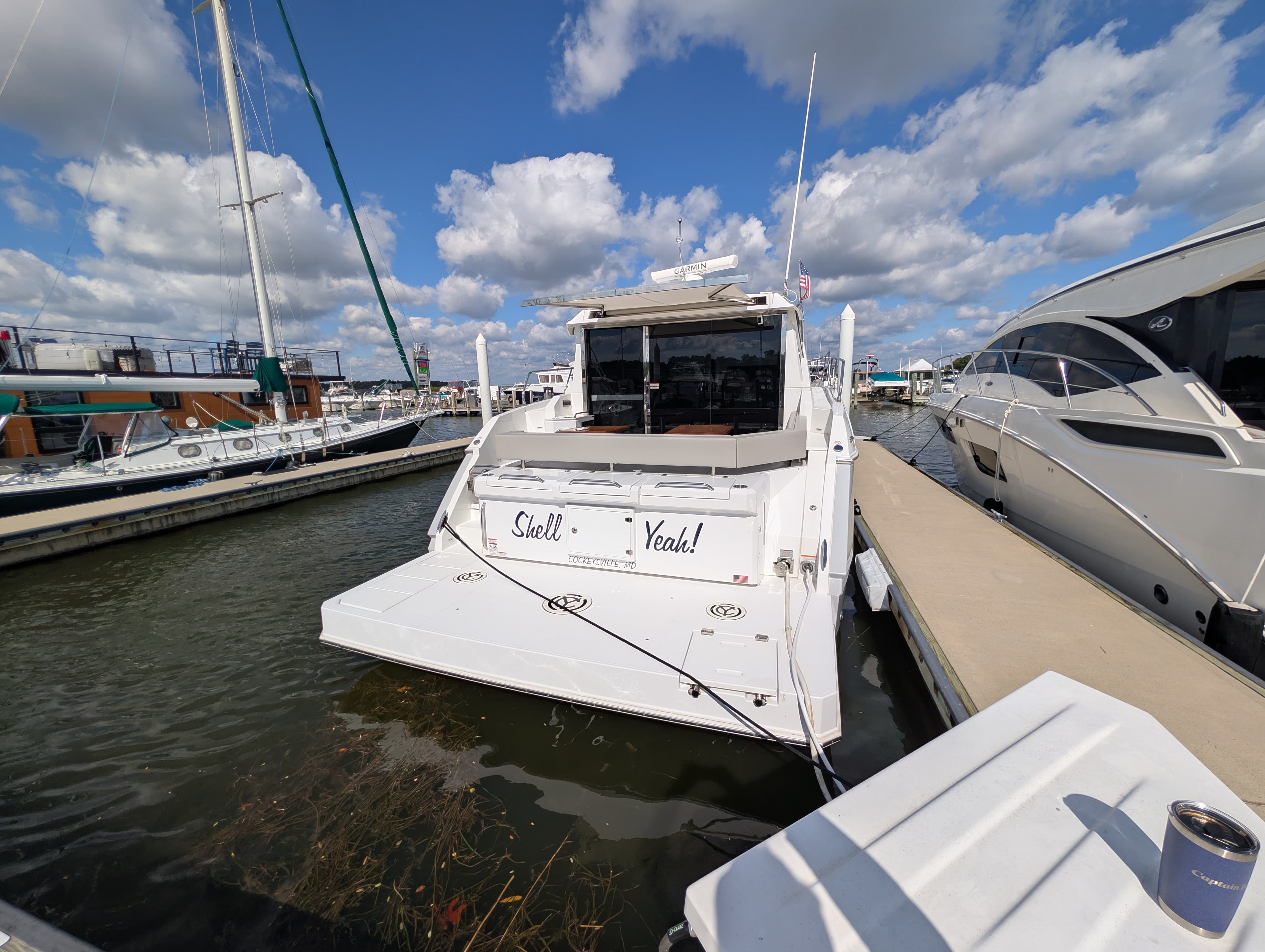 2025 Cruisers Yachts 42 Cantius te koop in Grasonville, MD Express Cruiser 3