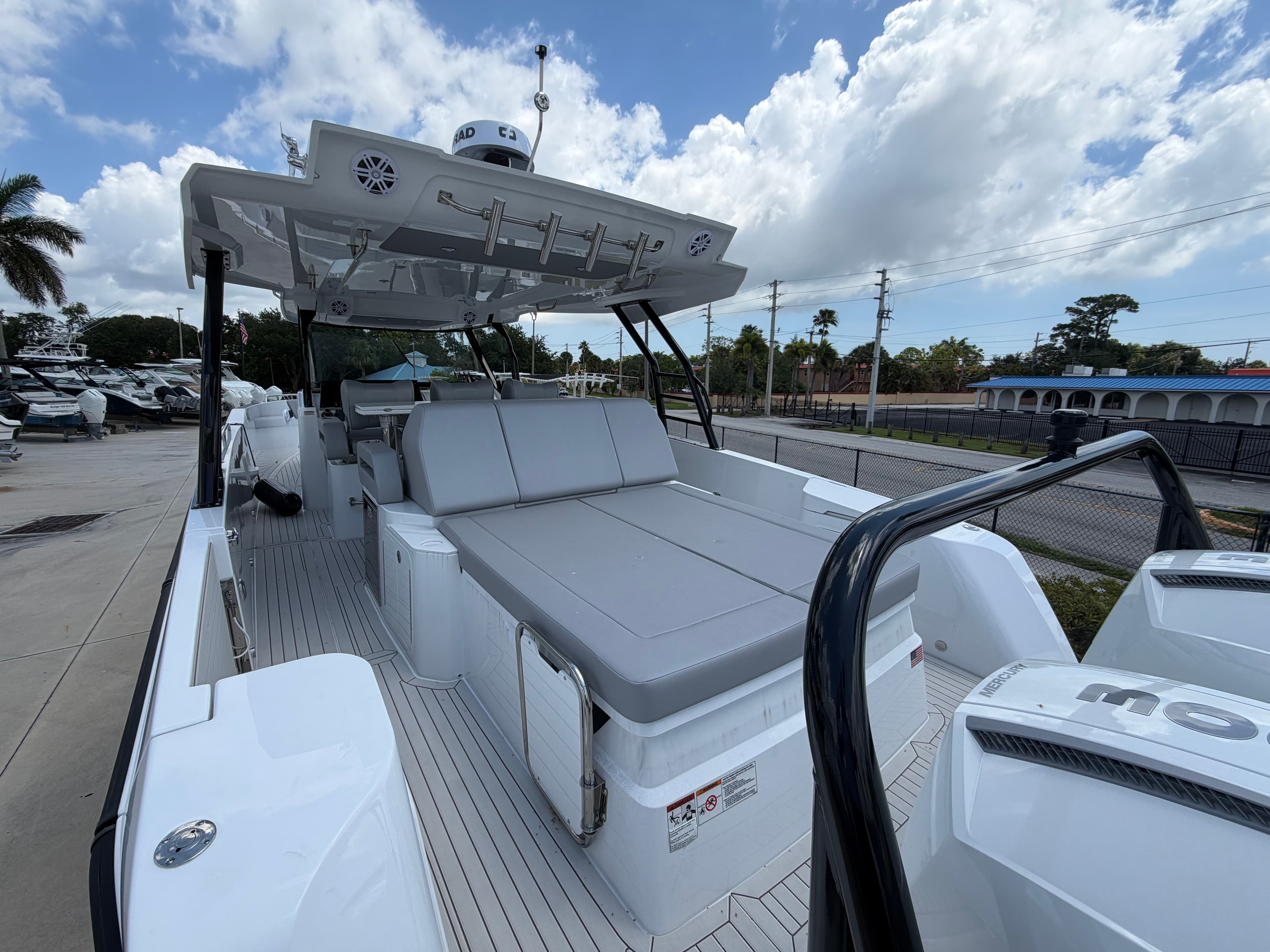 2026 Cruisers Yachts 38 VTR te koop in Stuart, Florida Sport Cruiser 4