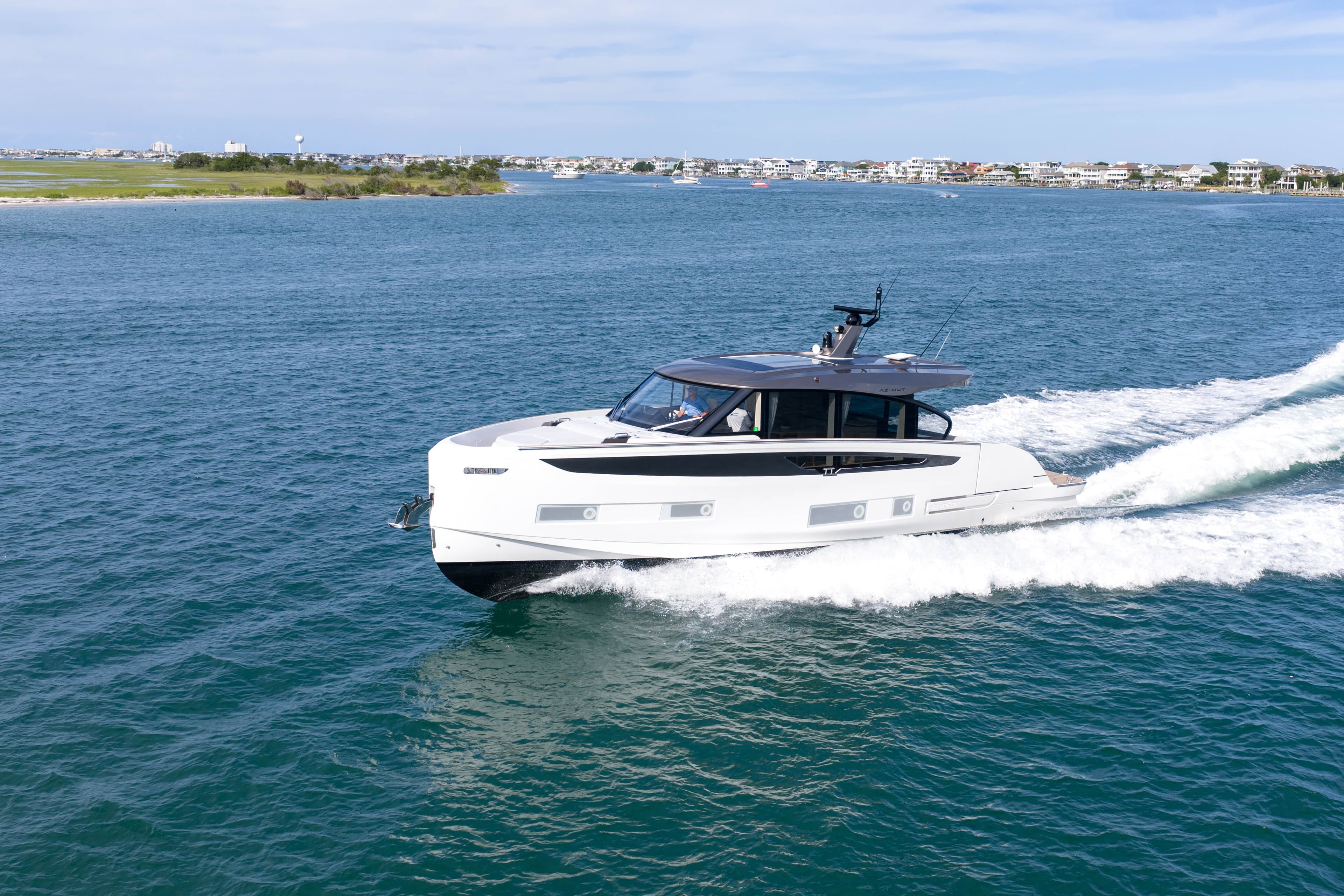 2025 Azimut Seadeck 6 for Sale in Wrightsville Beach, North Carolina Cruiser 3