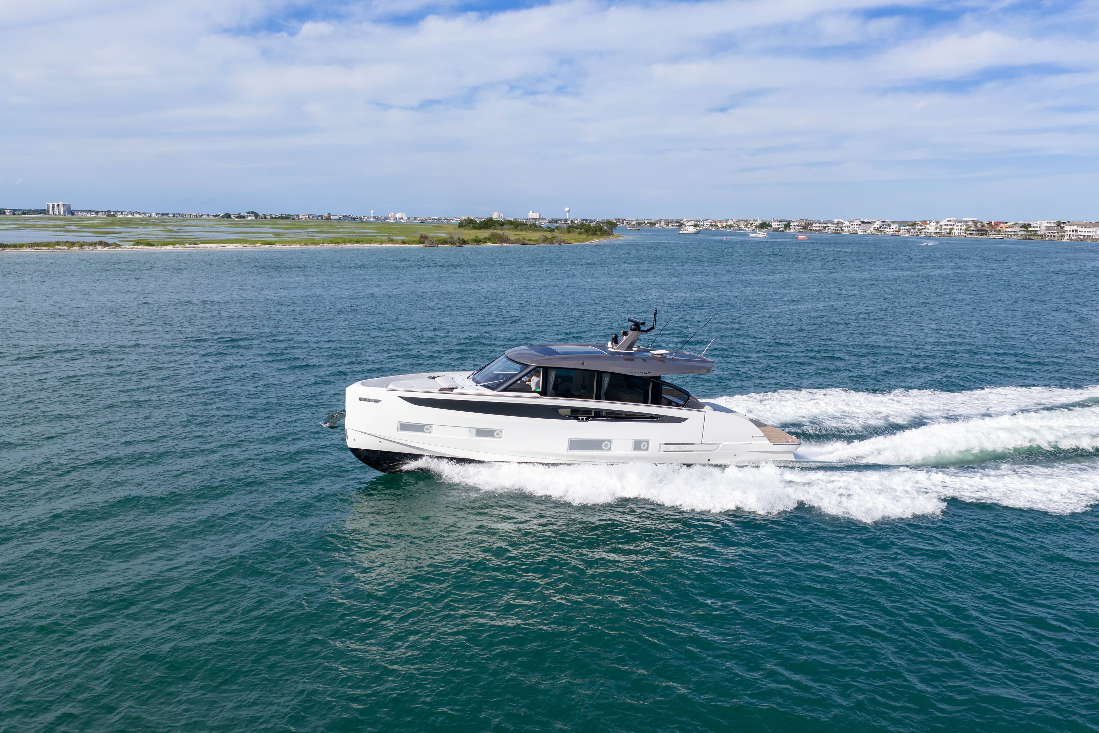 2025 Azimut Seadeck 6 for Sale in Wrightsville Beach, North Carolina Cruiser 4