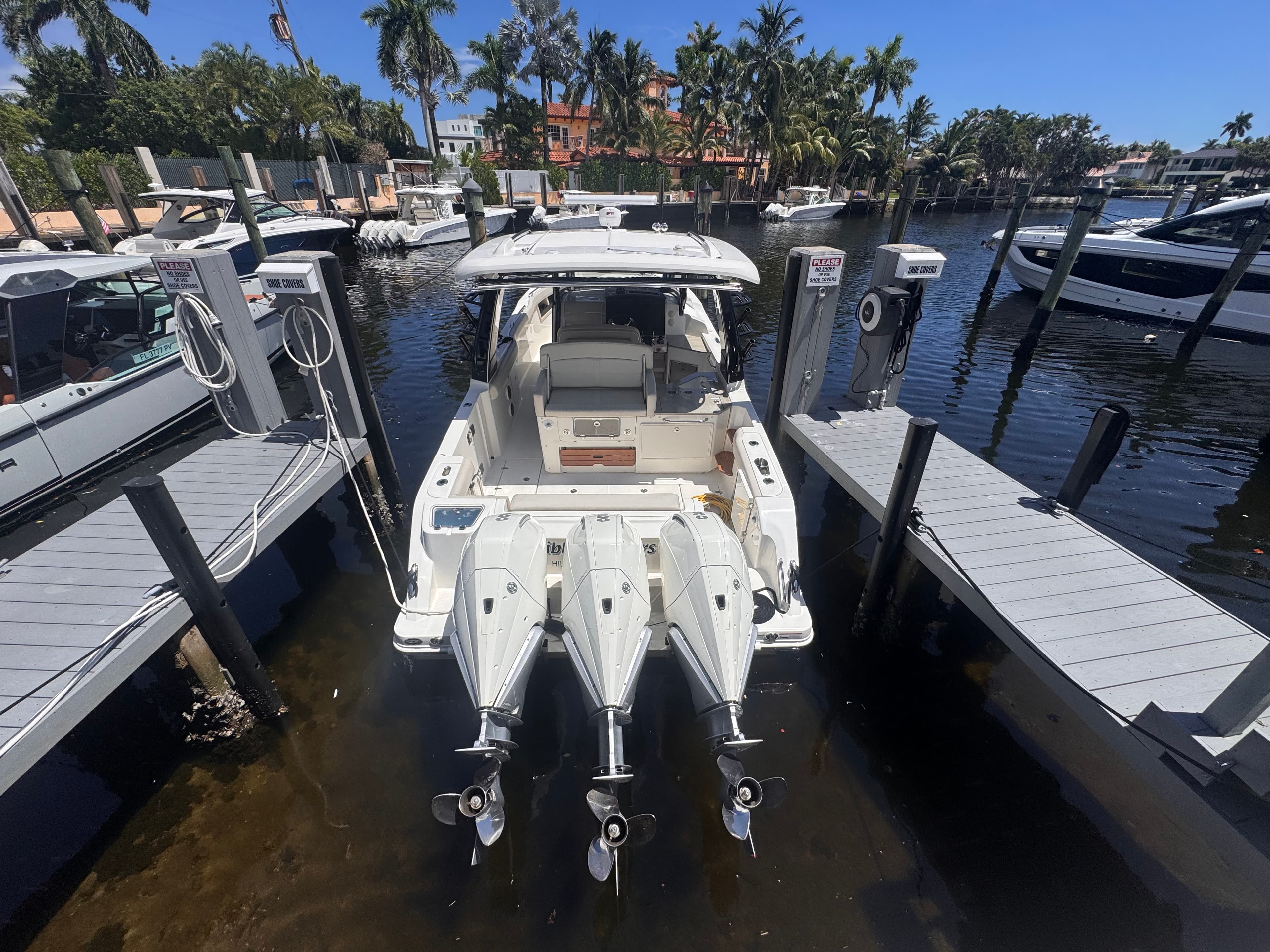 2023 Boston Whaler 350 Realm zum Verkauf in Pompano Beach, Florida Bowrider 4