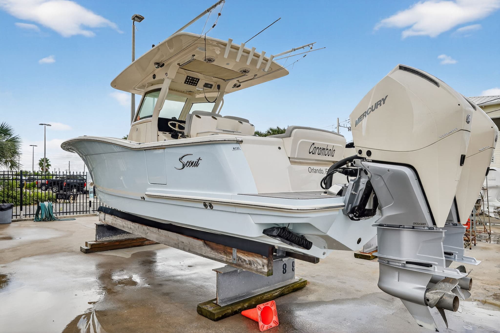 2023 Scout Boats 305 LXF for Sale in Stuart, Florida Center Console 4