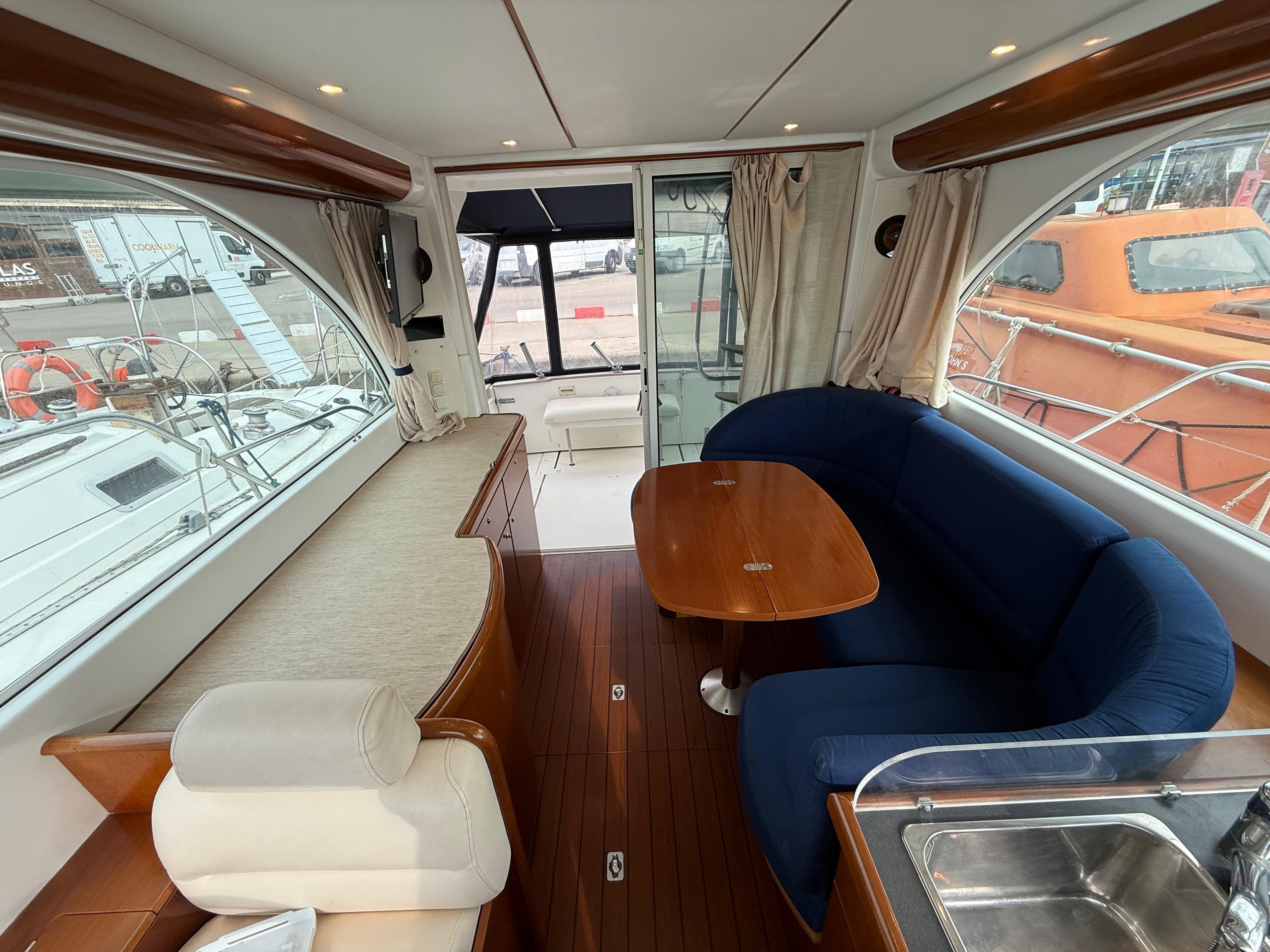2005 Beneteau Antares 9.80 in vendita a El Masnou, ES Flybridge 3