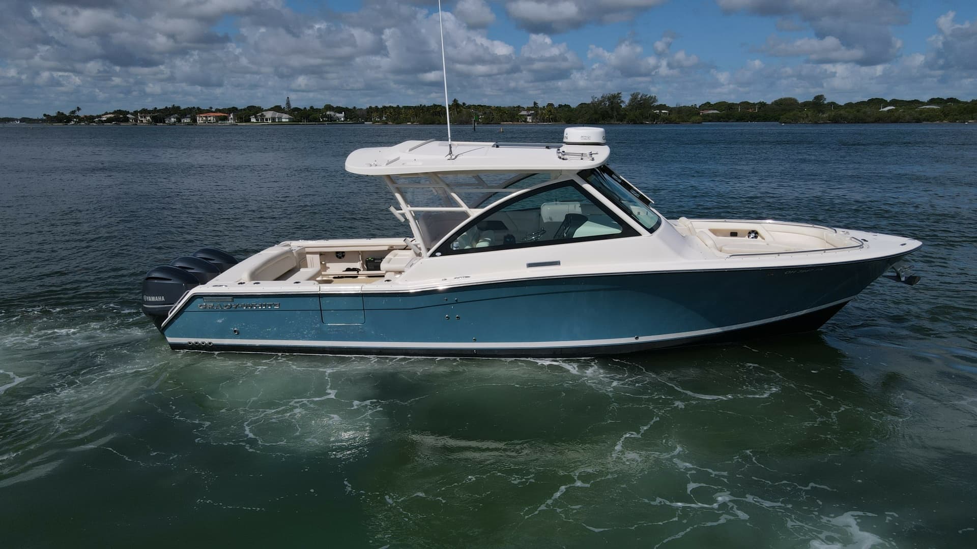 2019 Grady-White Boats Freedom 375 for Sale in Palm City, Florida Bowrider