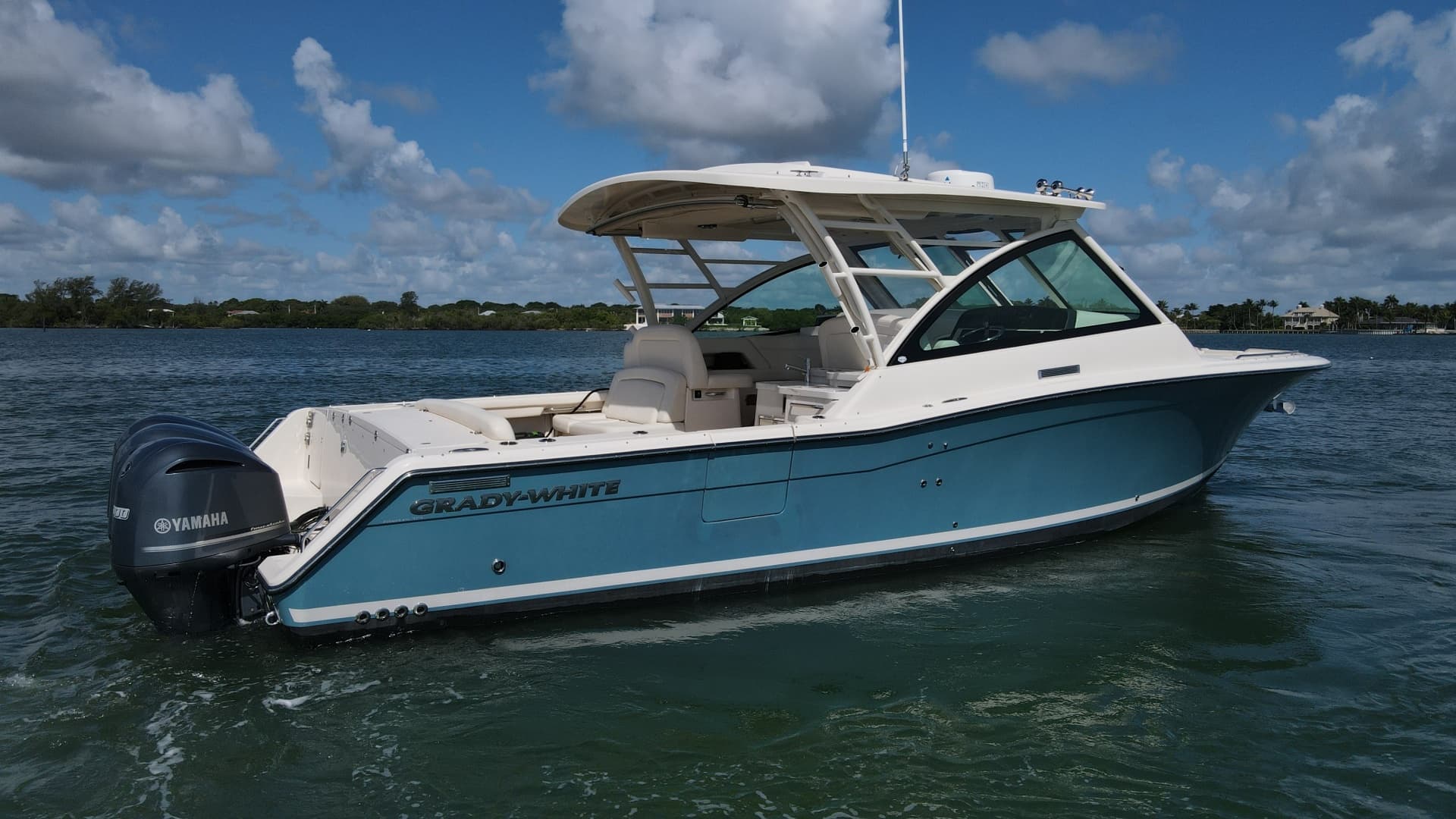 2019 Grady-White Boats Freedom 375 for Sale in Palm City, Florida Bowrider 2