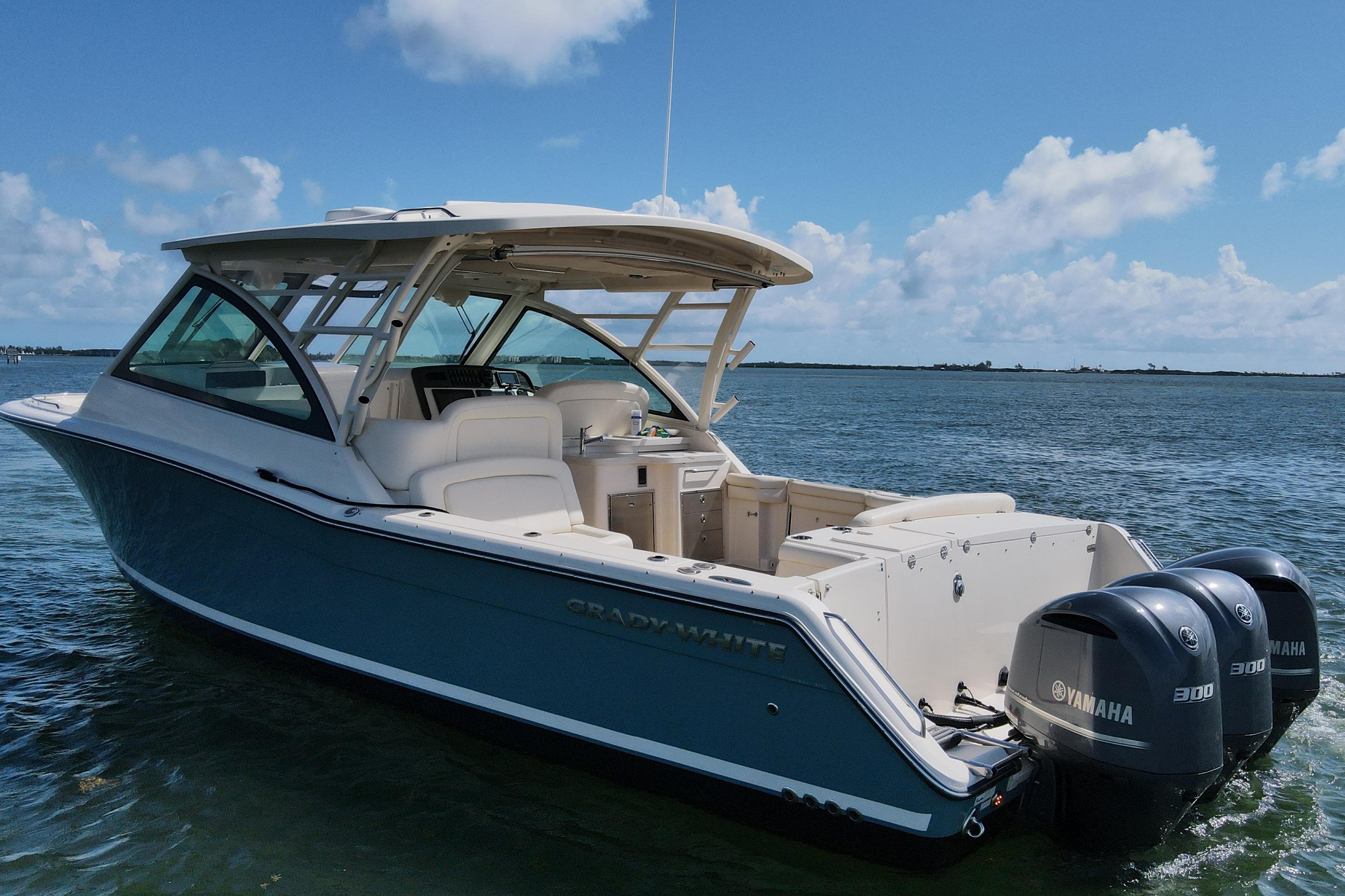 2019 Grady-White Boats Freedom 375 zum Verkauf in Palm City, Florida Bowrider 4
