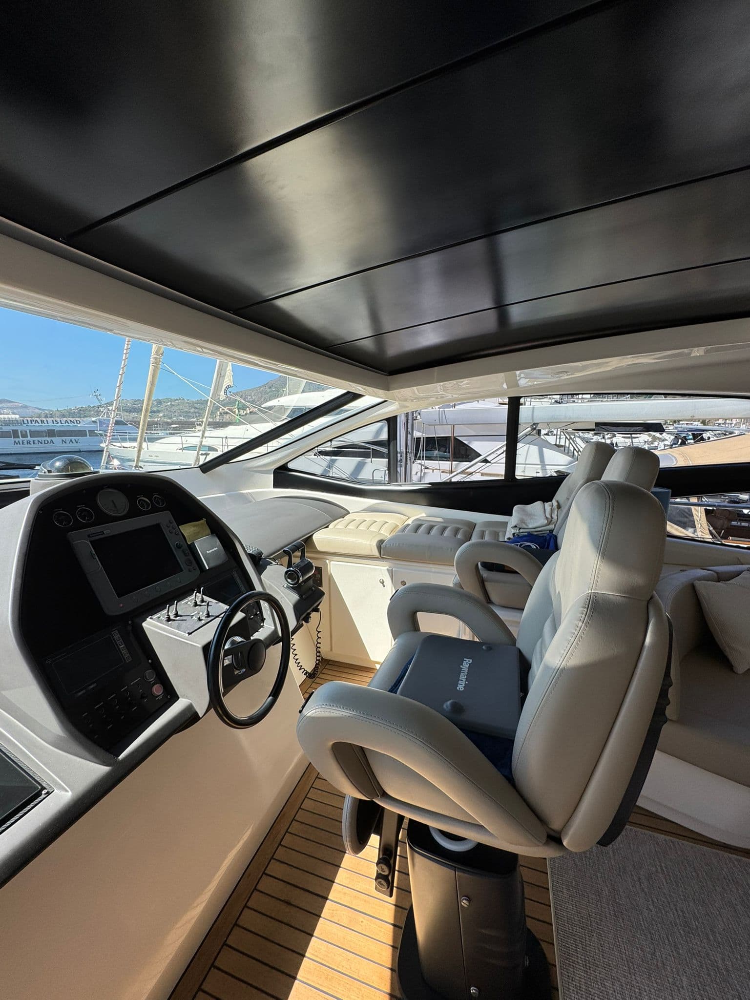 2005 Pershing 62' a la venta en Naples, IT High Performance 5