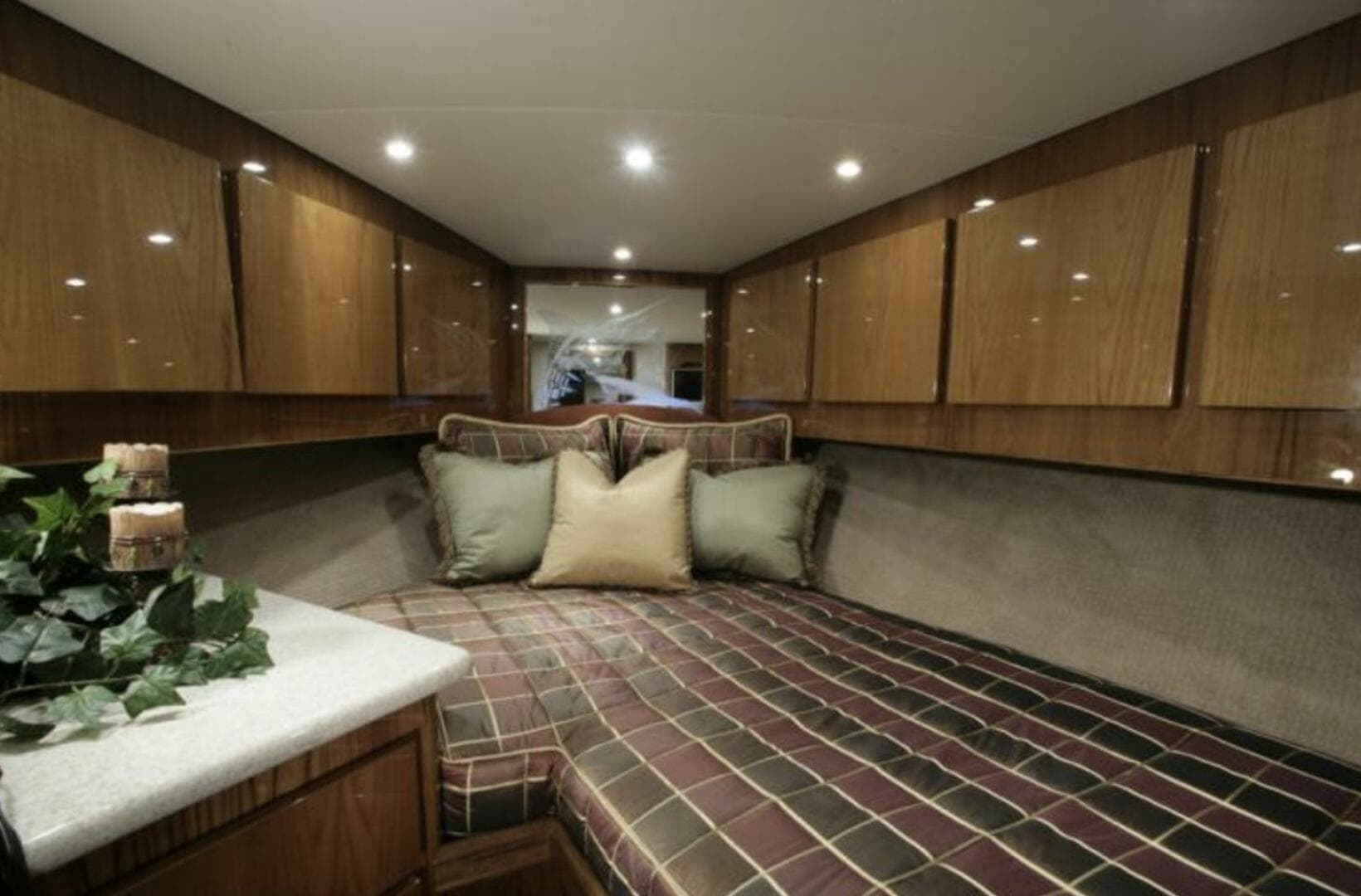 2027 Buddy Davis 48 Express in vendita a Miami, Florida Sport Fishing 5