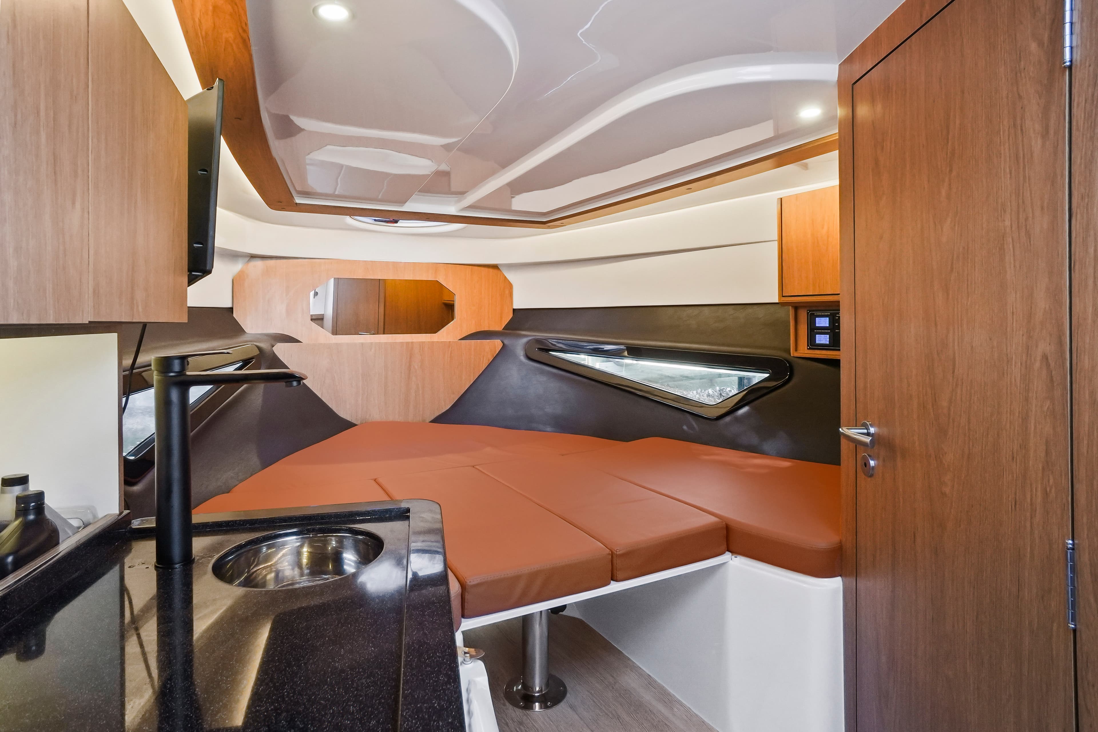 2027 Hanover Yachts 355 in vendita a Charleston, South Carolina Motor Yacht 5