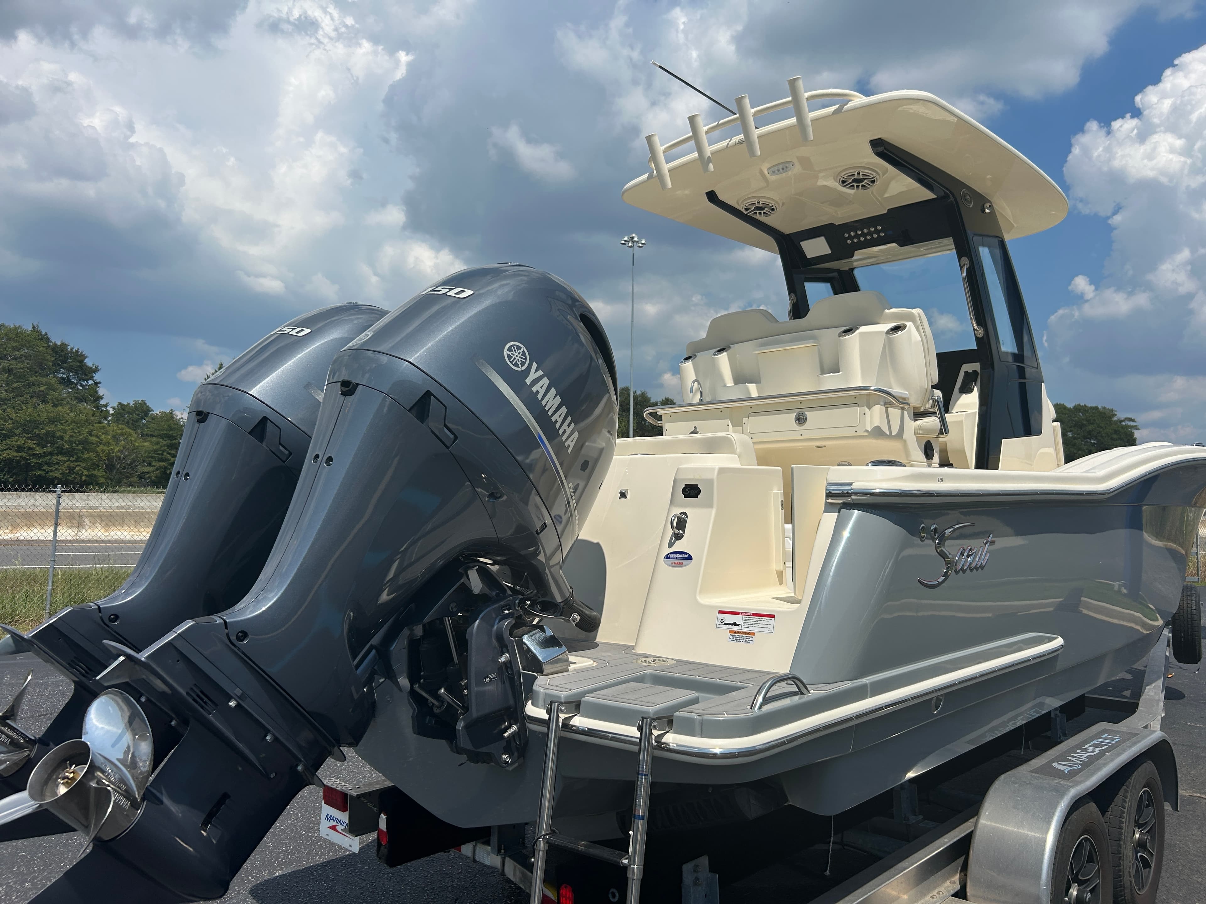 2027 Scout Boats 260 LXF zum Verkauf in Greenville, SC Center Console 5