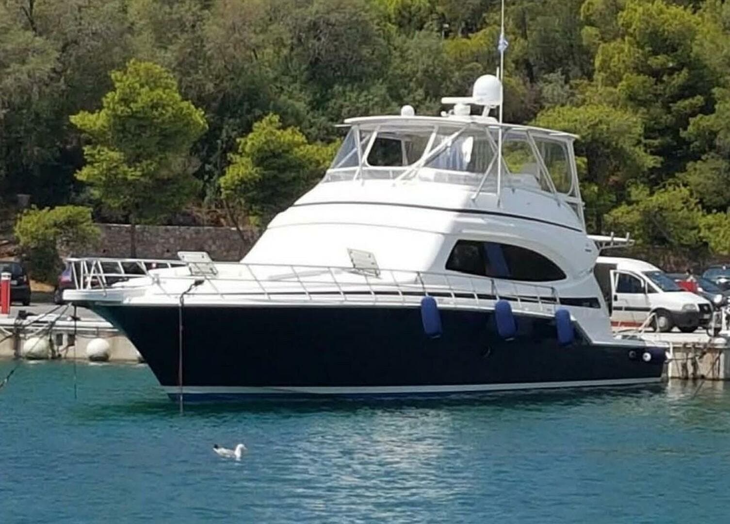 2006 Bertram 670 for Sale in Athens, GR Flybridge 4