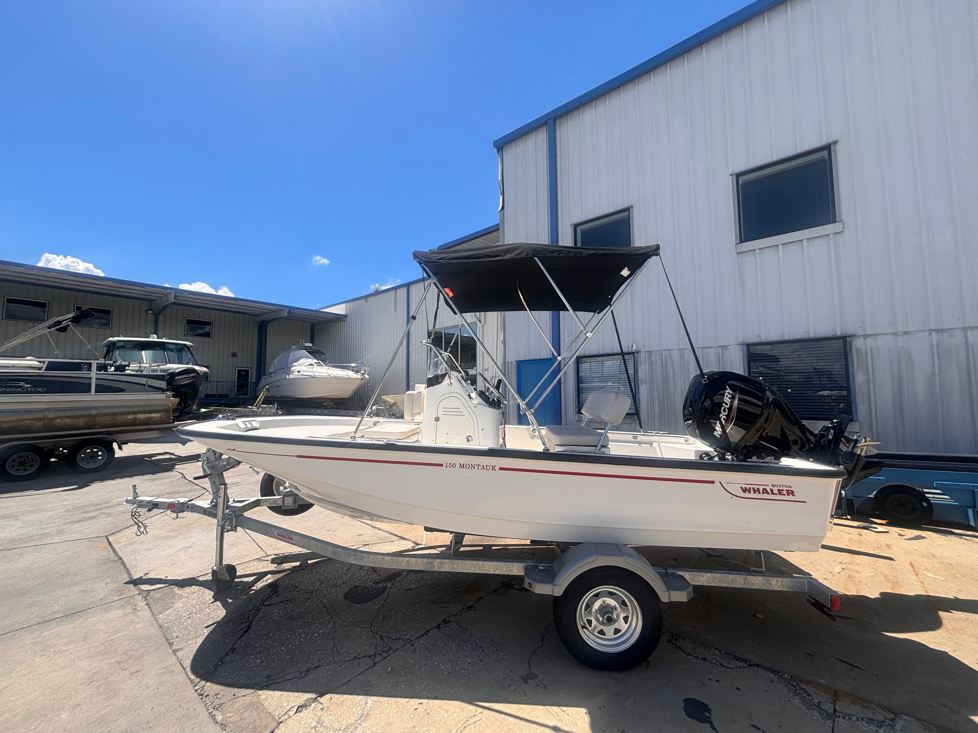 2027 Boston Whaler 150 Montauk te koop in Clearwater, Florida Center Console 2