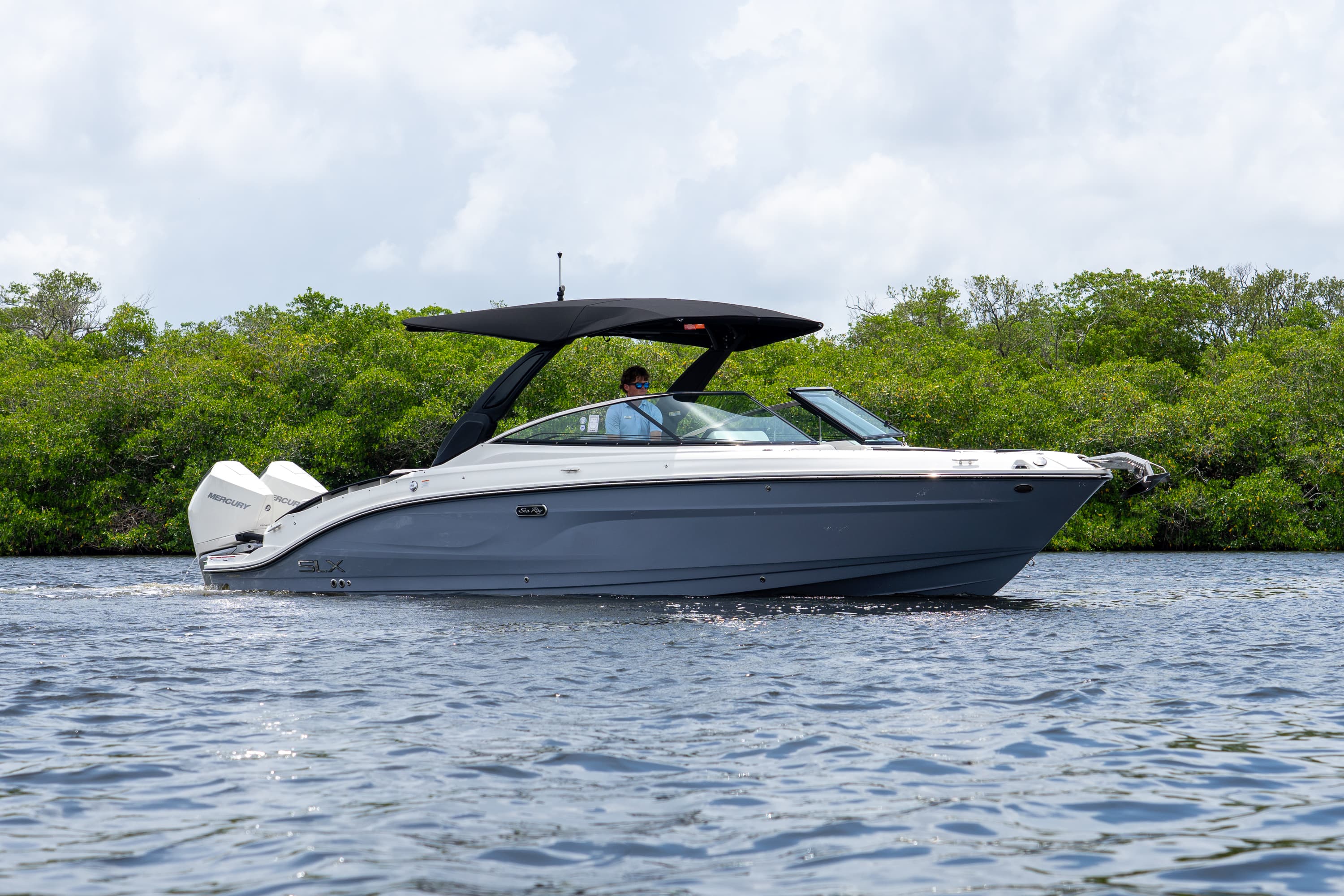 2027 Sea Ray SLX 280 Outboard for Sale in Fort Myers, FL Bowrider