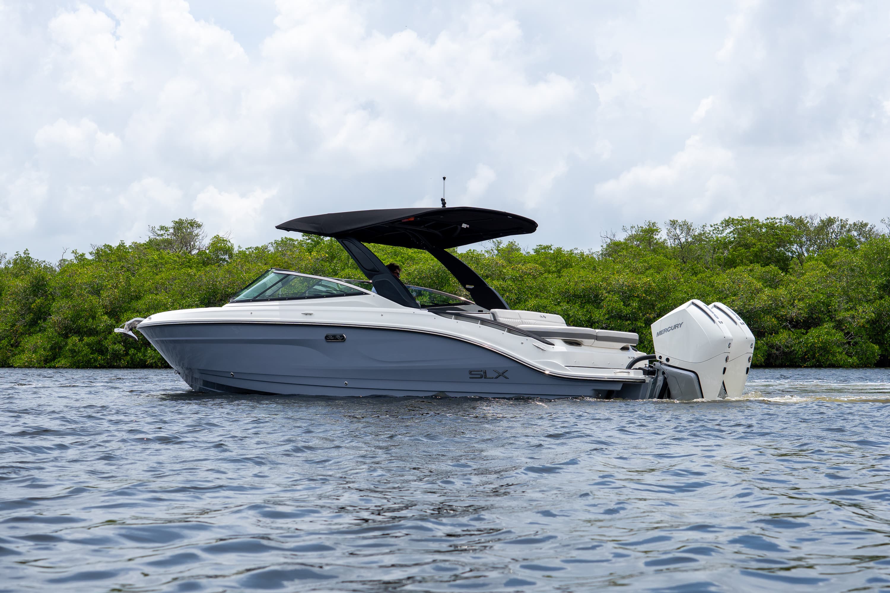 2027 Sea Ray SLX 280 Outboard for Sale in Fort Myers, FL Bowrider 2