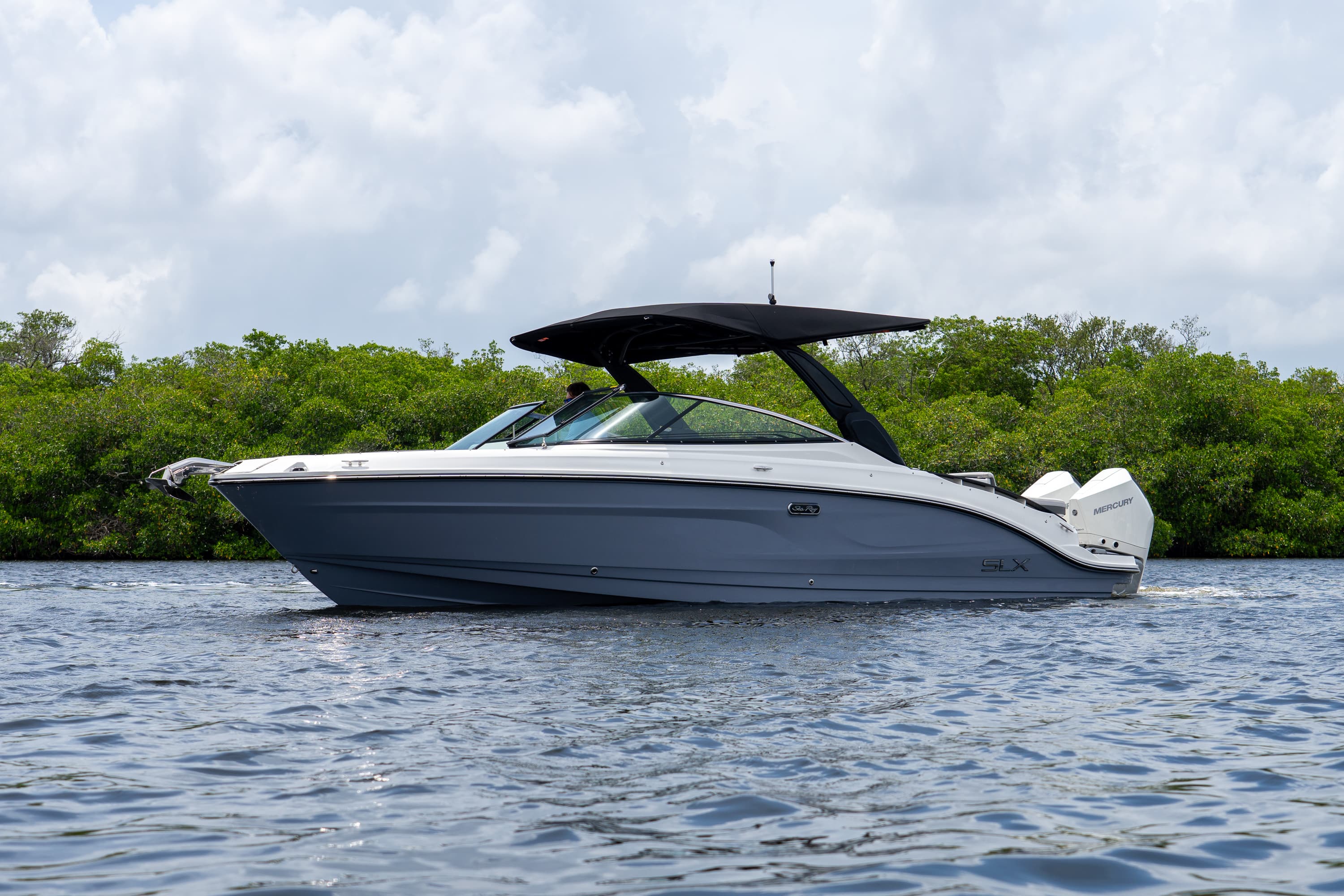 2027 Sea Ray SLX 280 Outboard for Sale in Fort Myers, FL Bowrider 4
