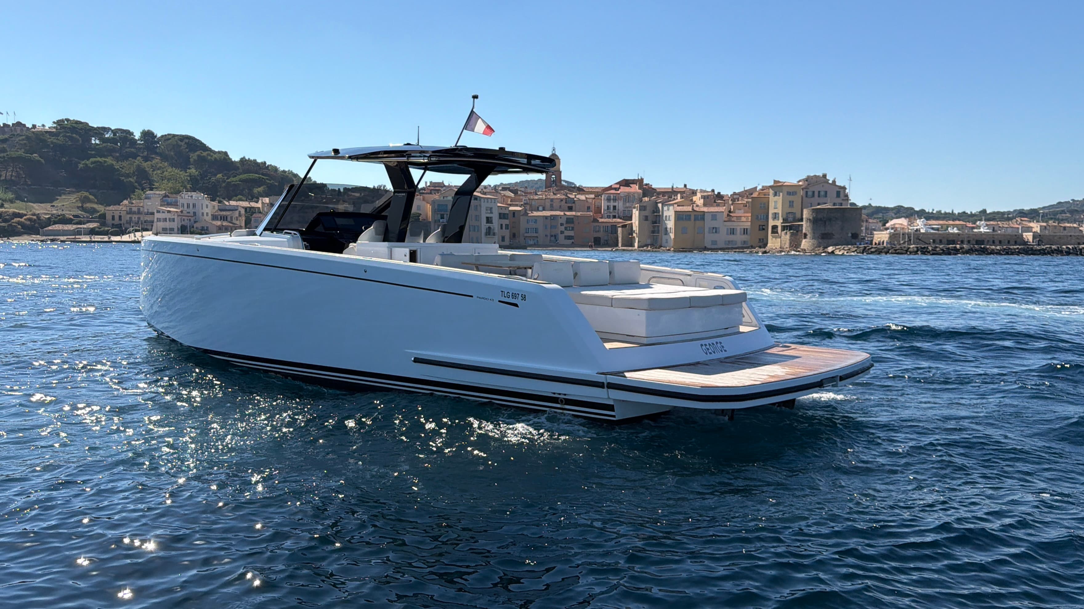2024 Pardo Yachts P43 for Sale in Cogolin, FR Walk-around Boats 3