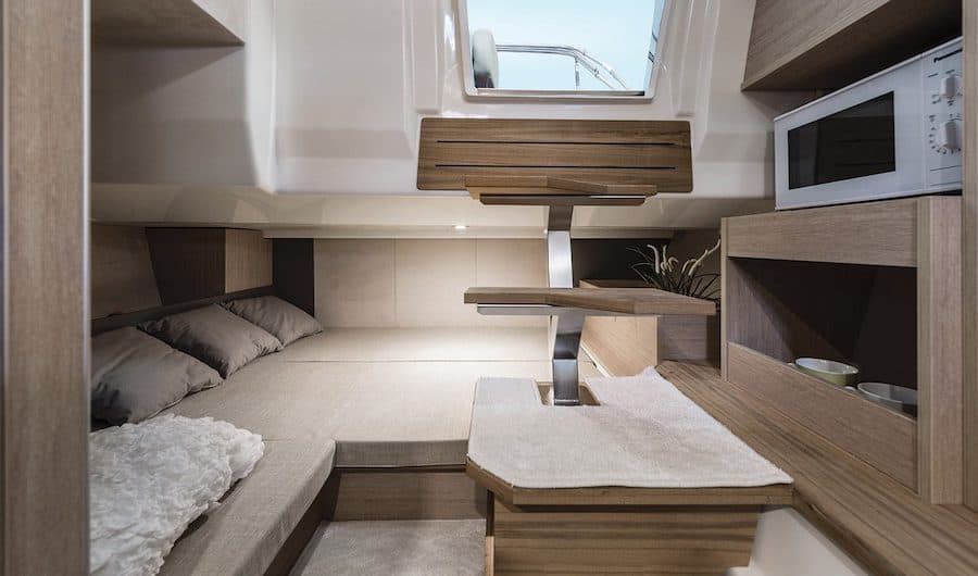 2025 Cranchi E30 Endurance zum Verkauf in Lake Como, IT Walk-around Boats 5