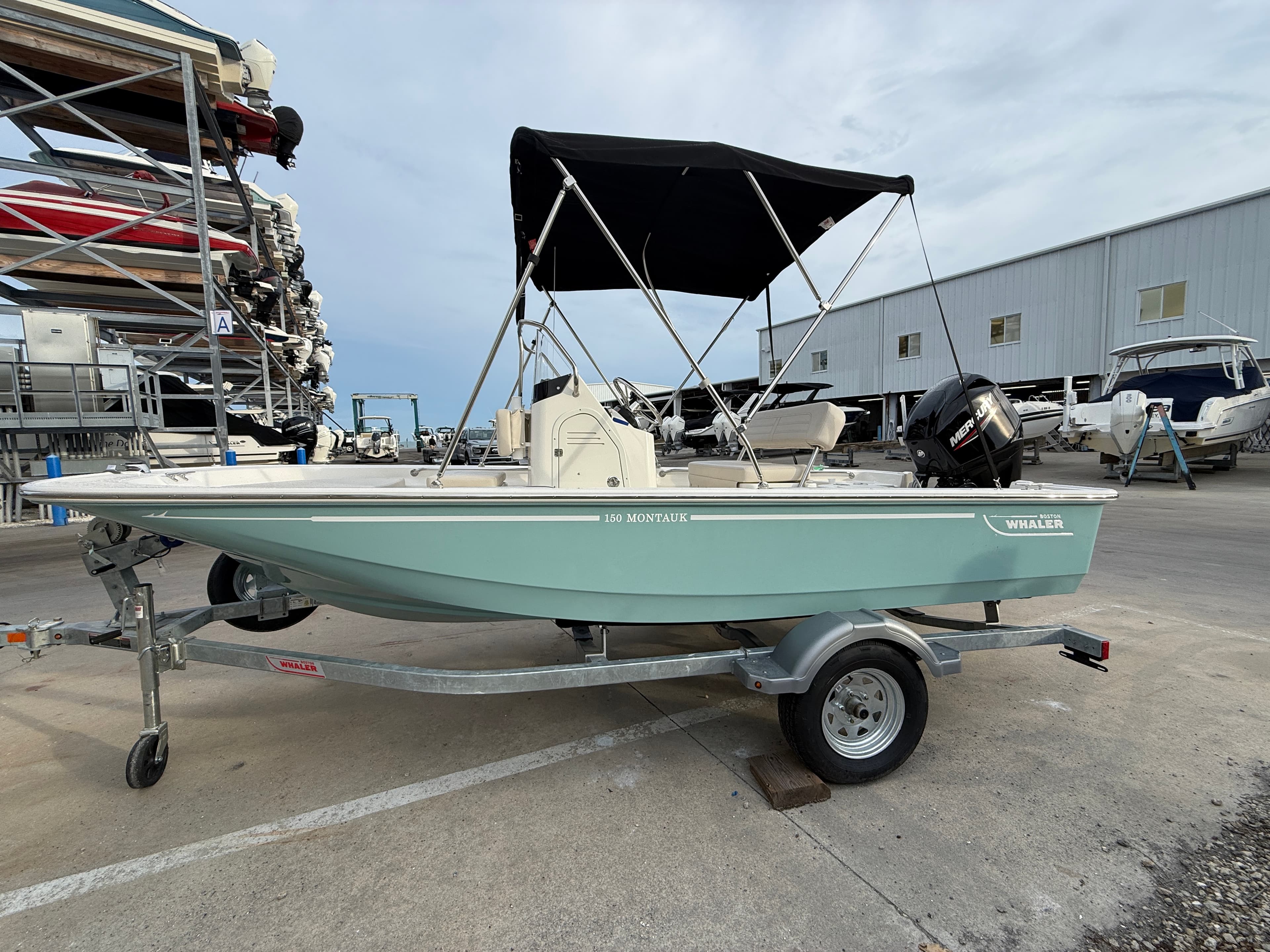 2027 Boston Whaler 150 Montauk zum Verkauf in Sarasota, FL Center Console 4