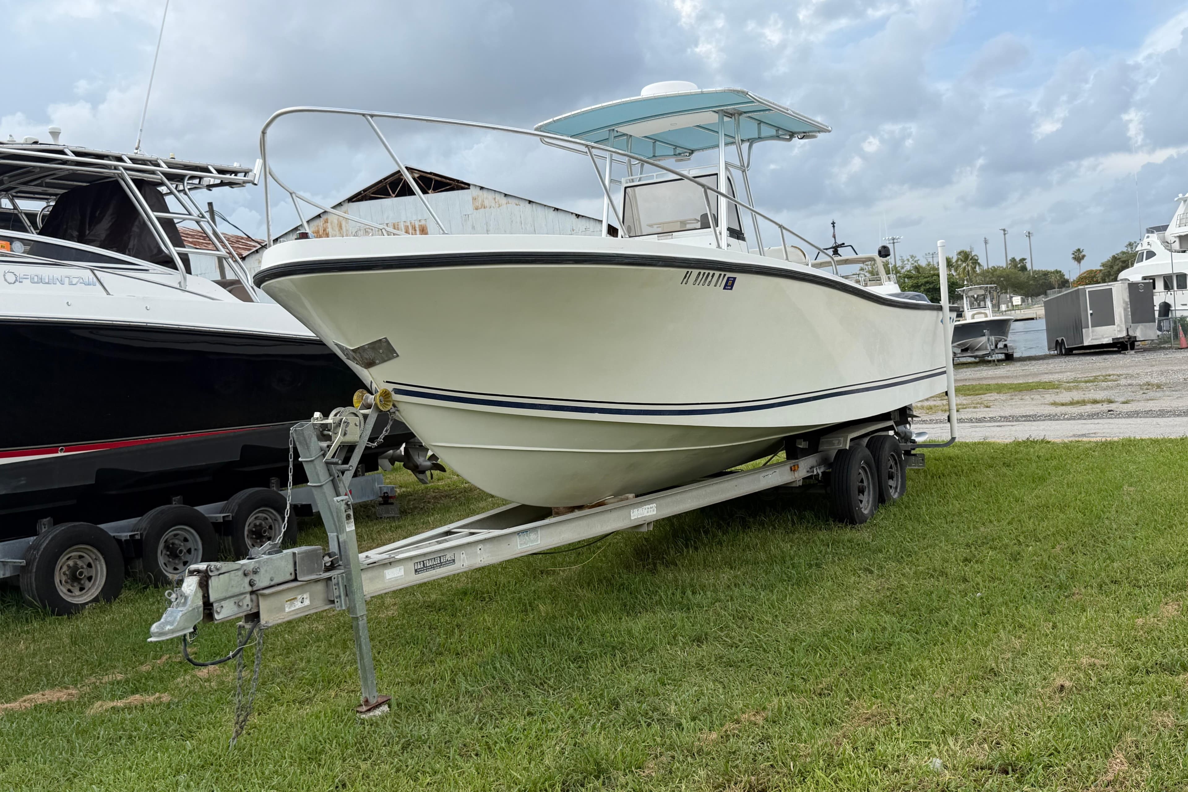 1993 Mako 261 Center Console zum Verkauf in Coral Way, Florida Center Console 2