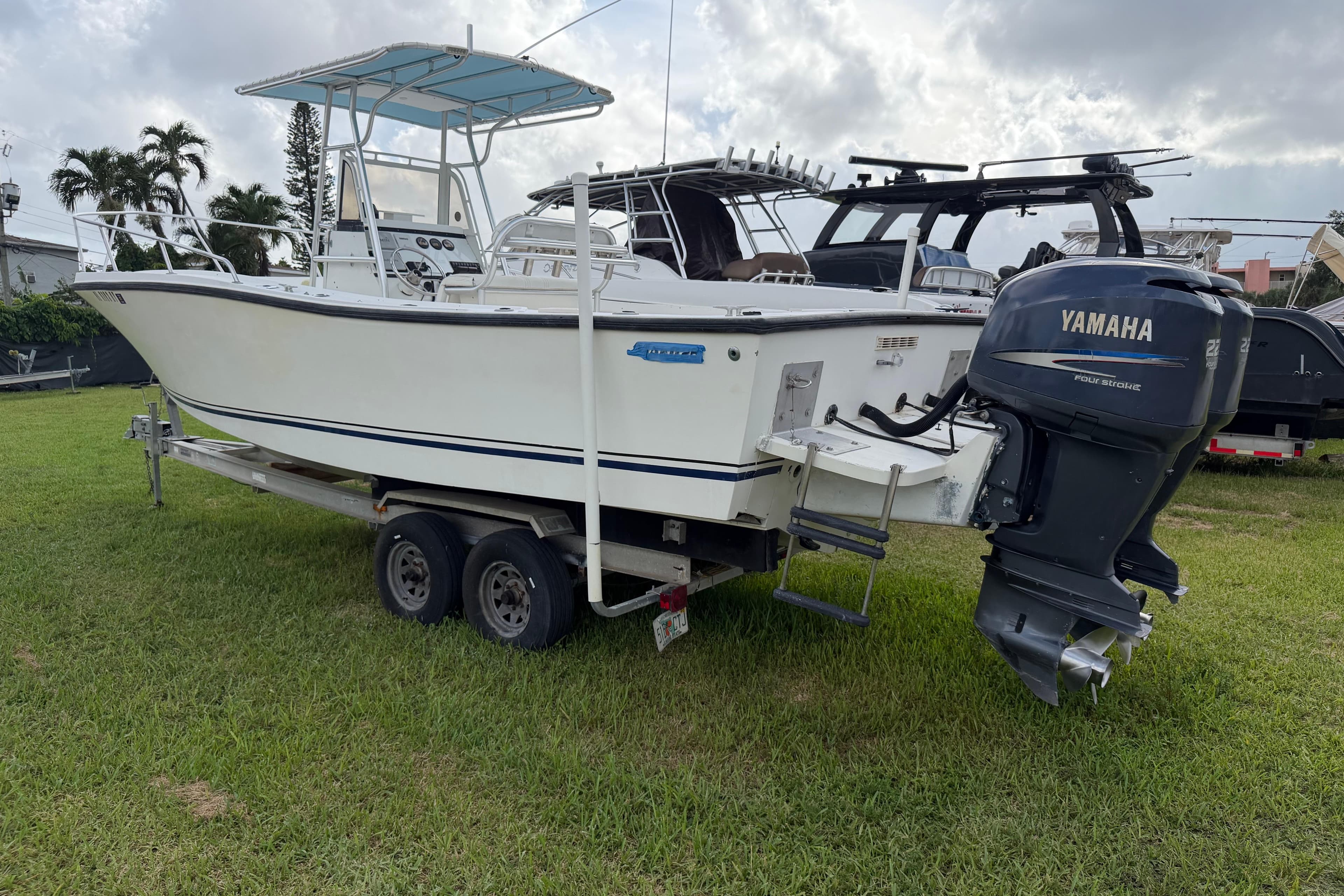 1993 Mako 261 Center Console zum Verkauf in Coral Way, Florida Center Console 4