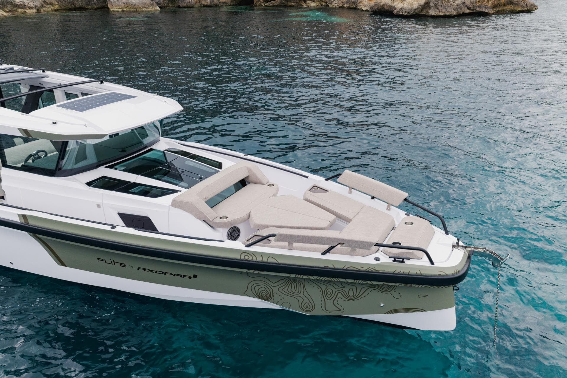 2027 Axopar 38 XC Cross Cabin a la venta en San Diego, California Express Cruiser 4