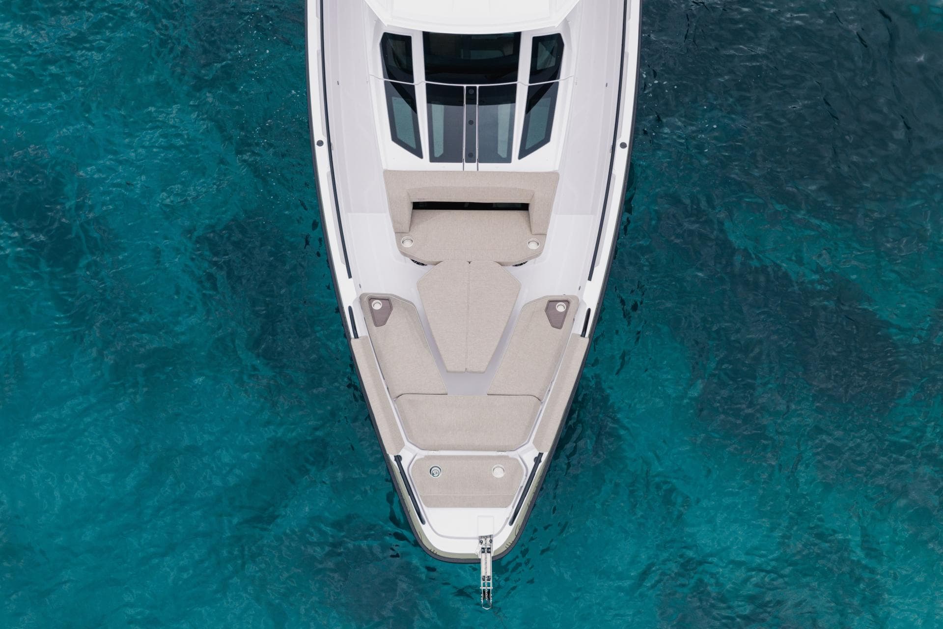 2027 Axopar 38 XC Cross Cabin a la venta en San Diego, California Express Cruiser 5