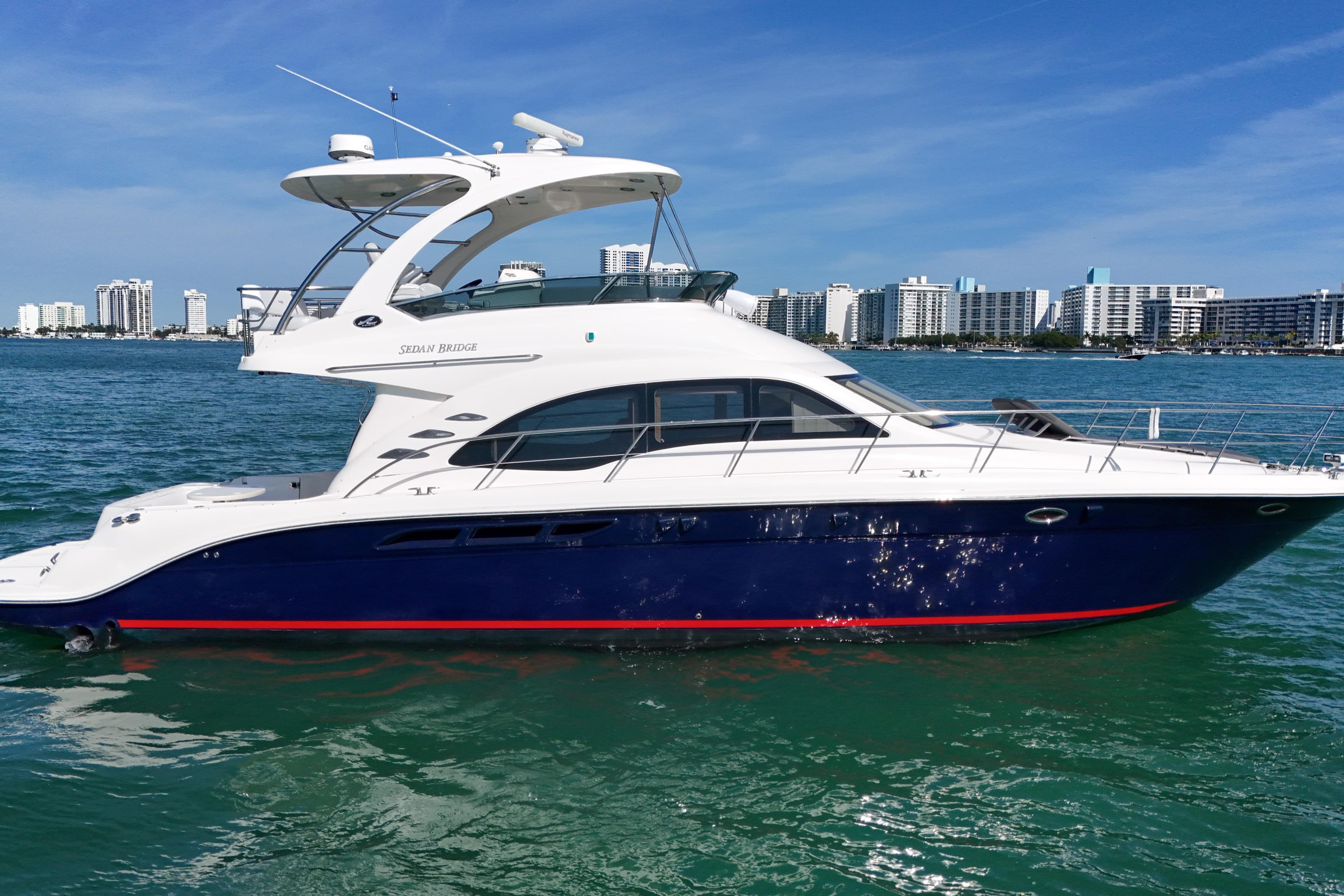 2007 Sea Ray 520 Sedan Bridge for Sale in Miami Beach, Florida Flybridge 2
