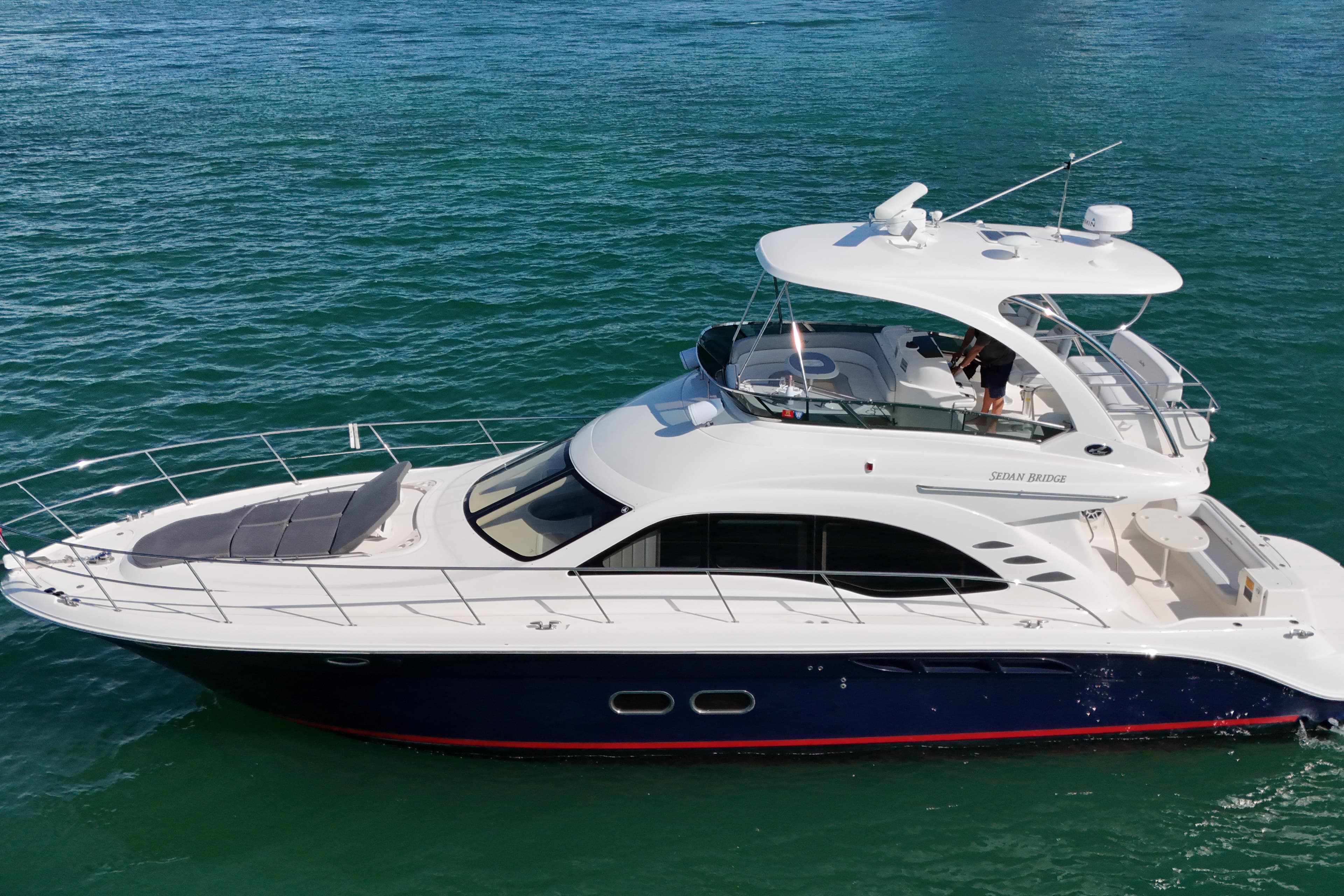 2007 Sea Ray 520 Sedan Bridge for Sale in Miami Beach, Florida Flybridge 5