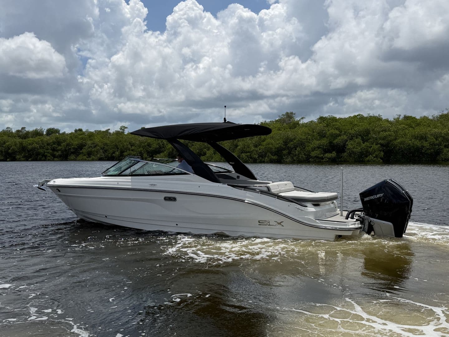 2027 Sea Ray SLX 280 Outboard for Sale in Fort Myers, FL Bowrider 5