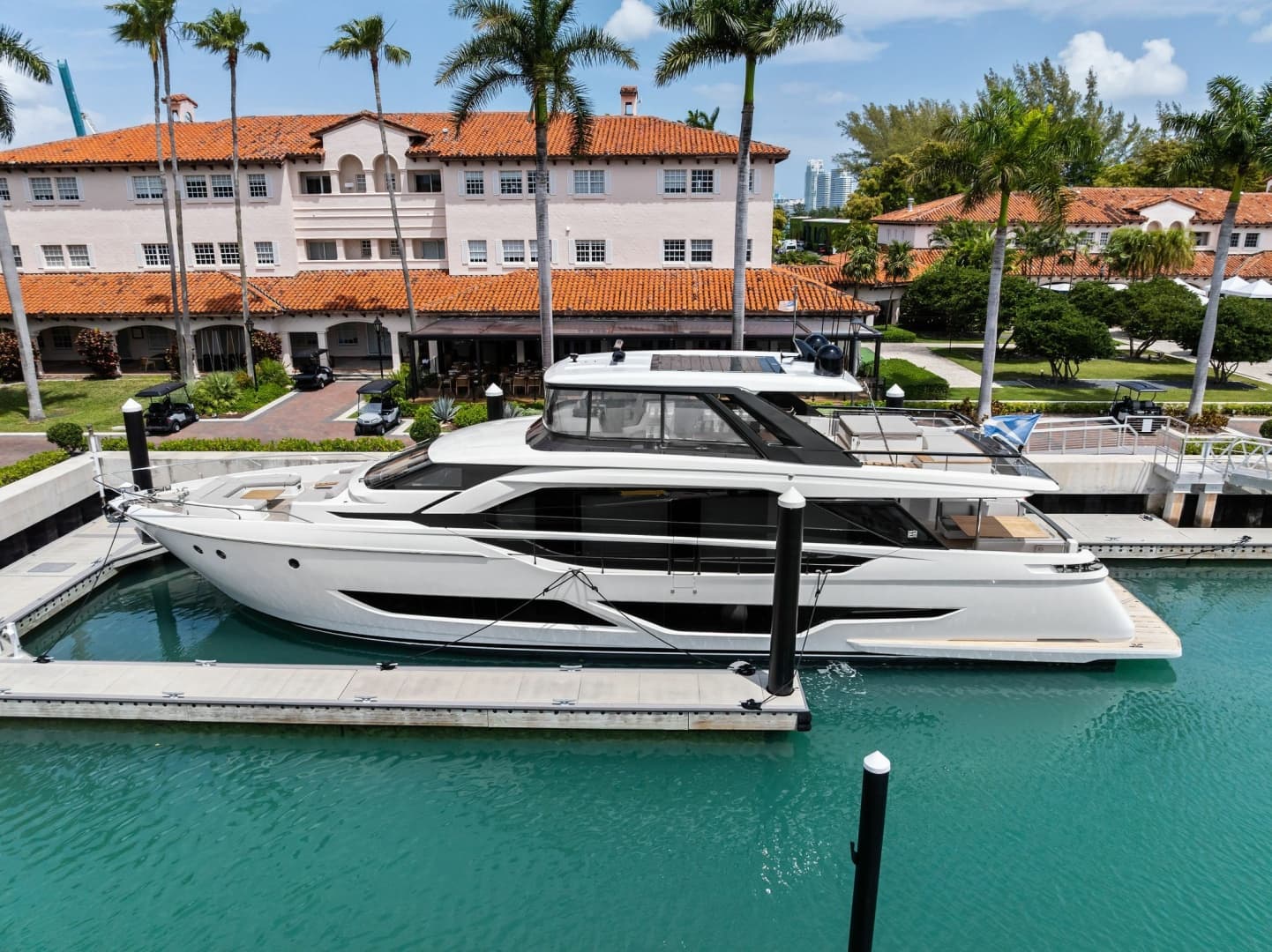 2023 Ferretti Yachts 860 for Sale in Miami, Florida Flybridge