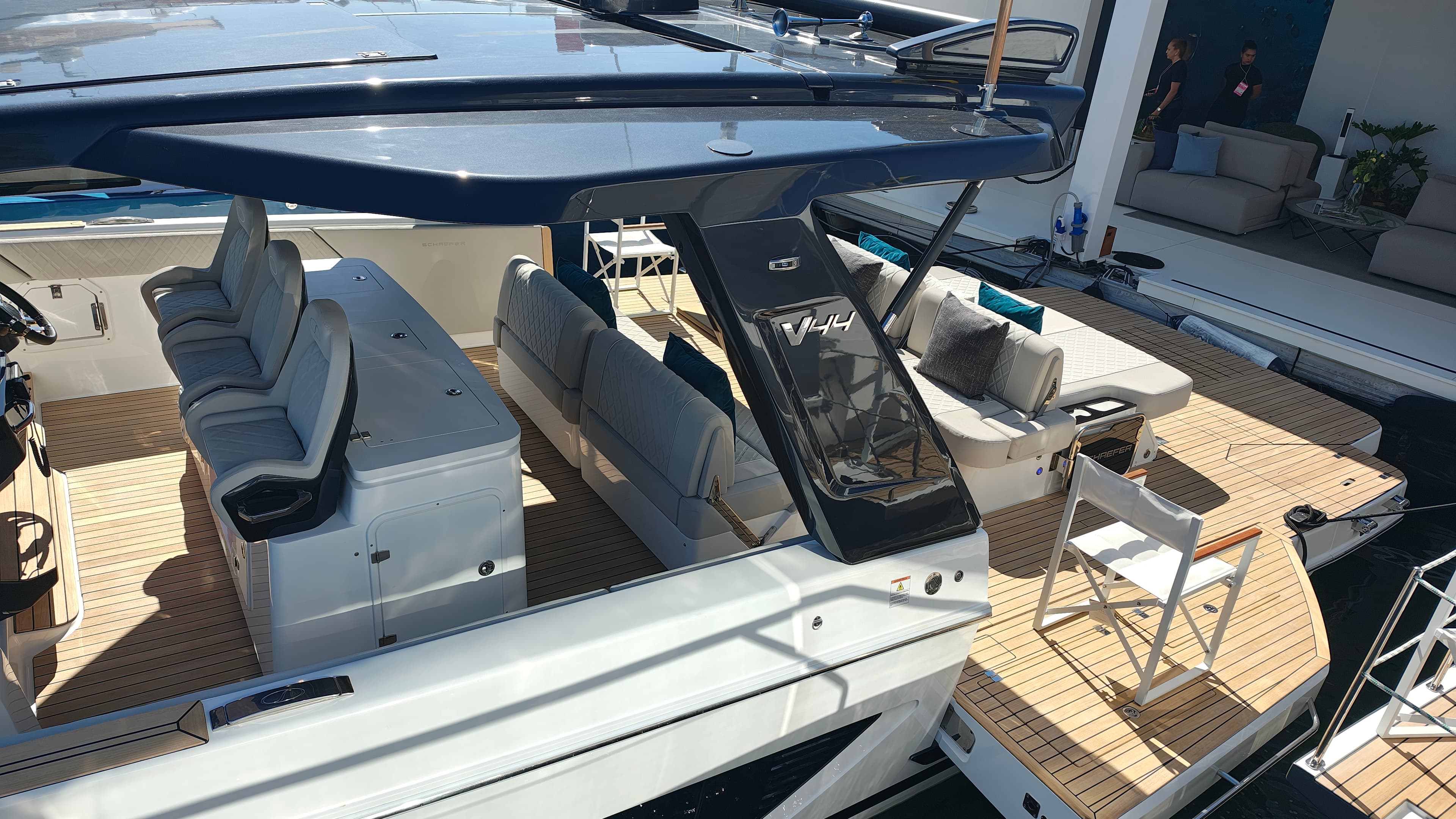 2026 Schaefer Yachts V44 for Sale in Balearic Islands, ES Walk-around Boats 4
