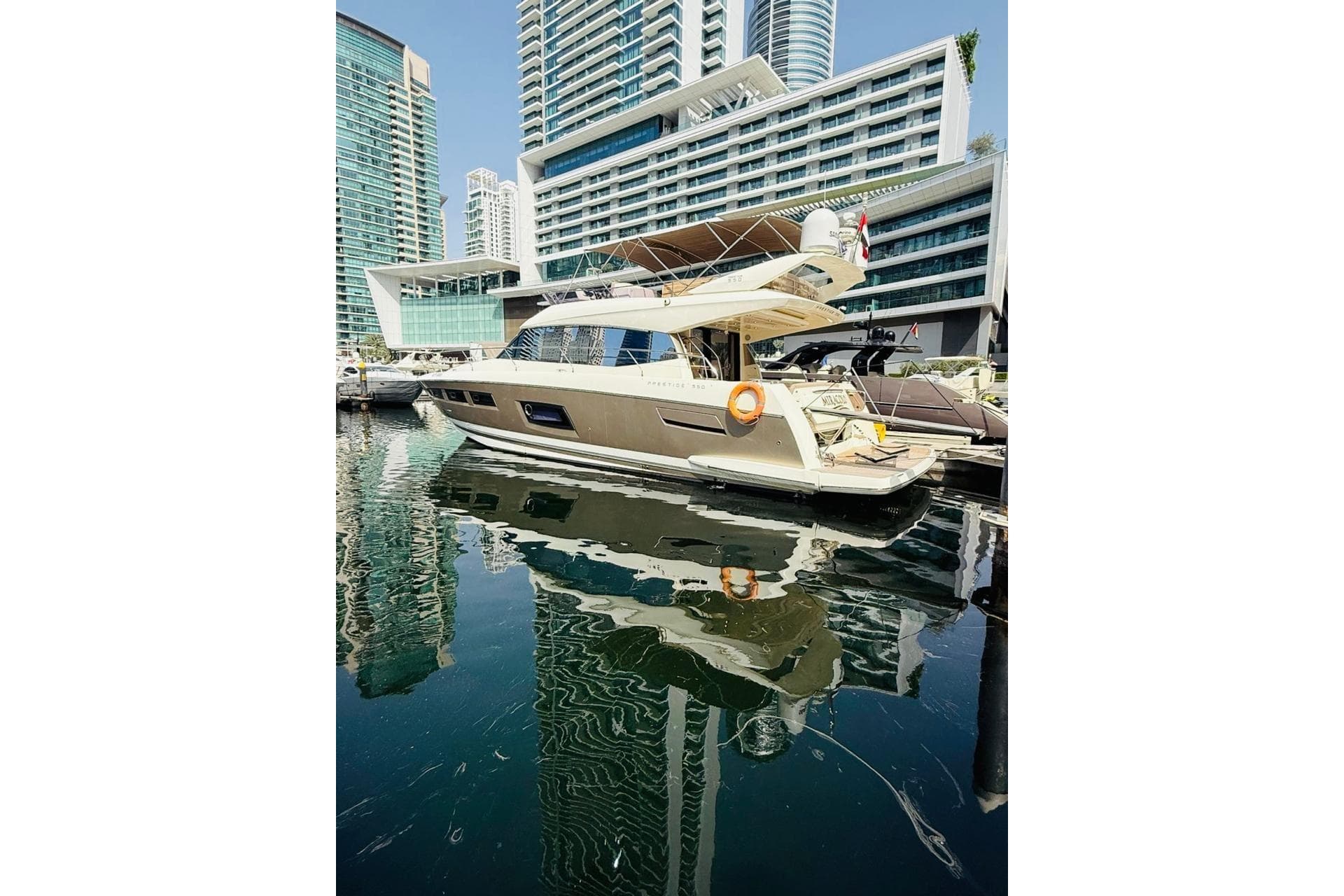 2013 Prestige 550 zum Verkauf in Dubai, AE Flybridge 3