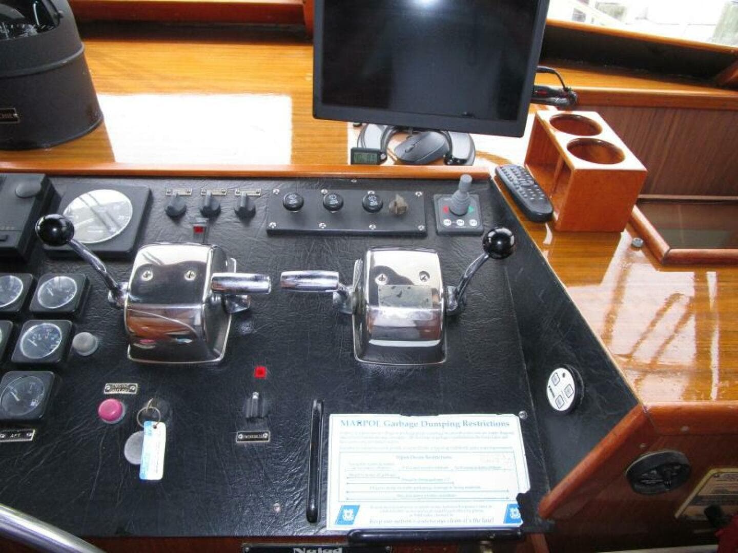 1973 Matthews Boat Company 56 Voyager for Sale in Fort Lauderdale, Florida Motor Yacht 5