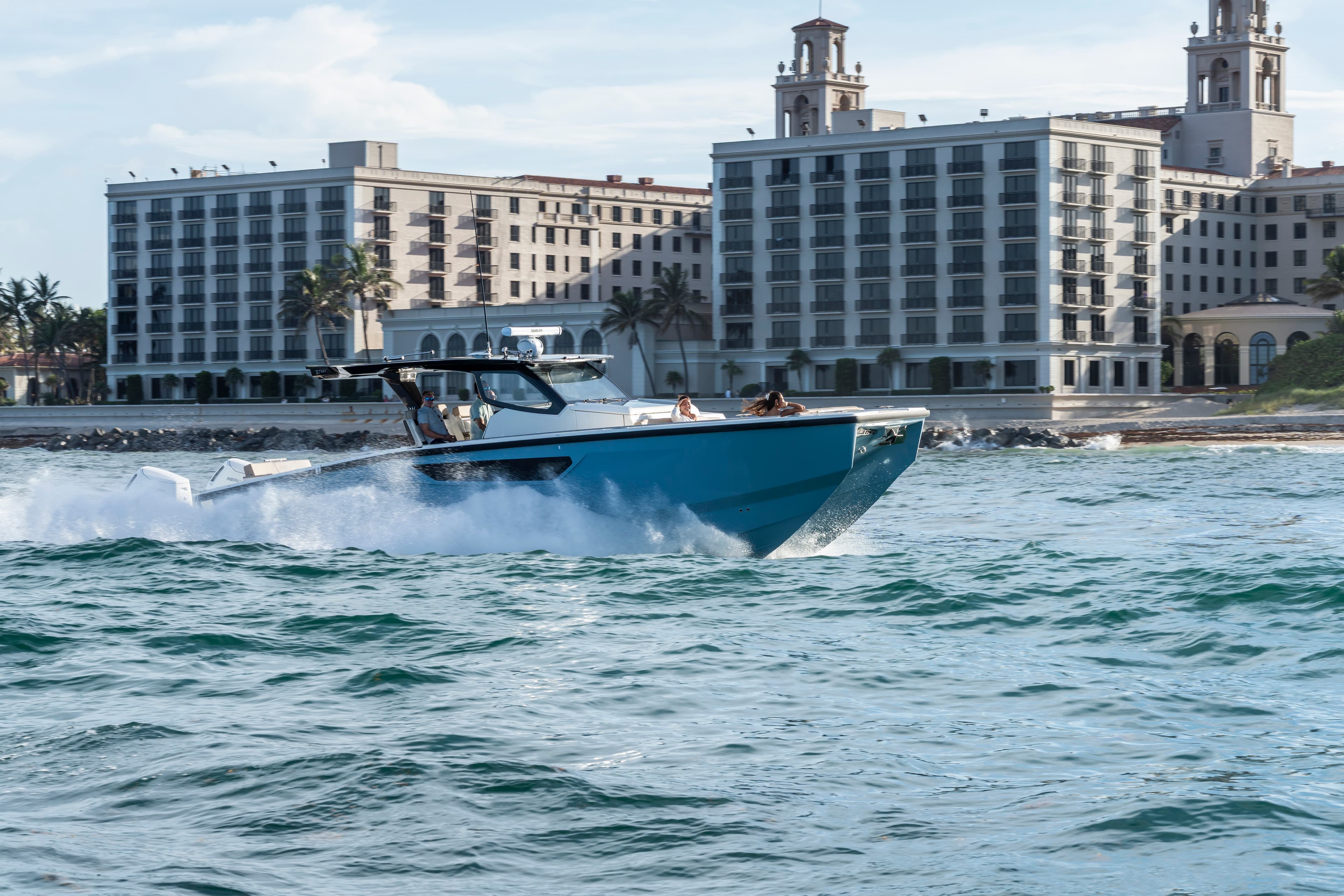 2027 Ducari Yachts 37XIV zum Verkauf in Dania, FL Power Catamarans 4