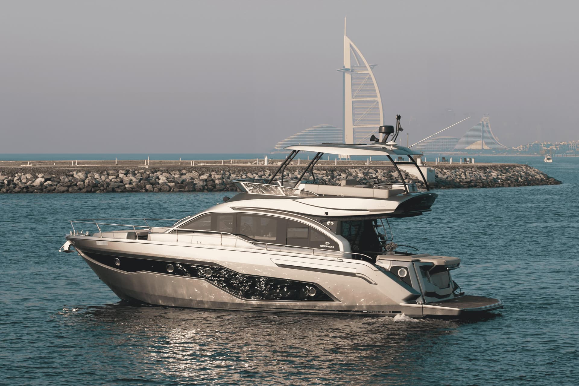 2021 Cranchi E52 F zum Verkauf in Dubai, AE Flybridge