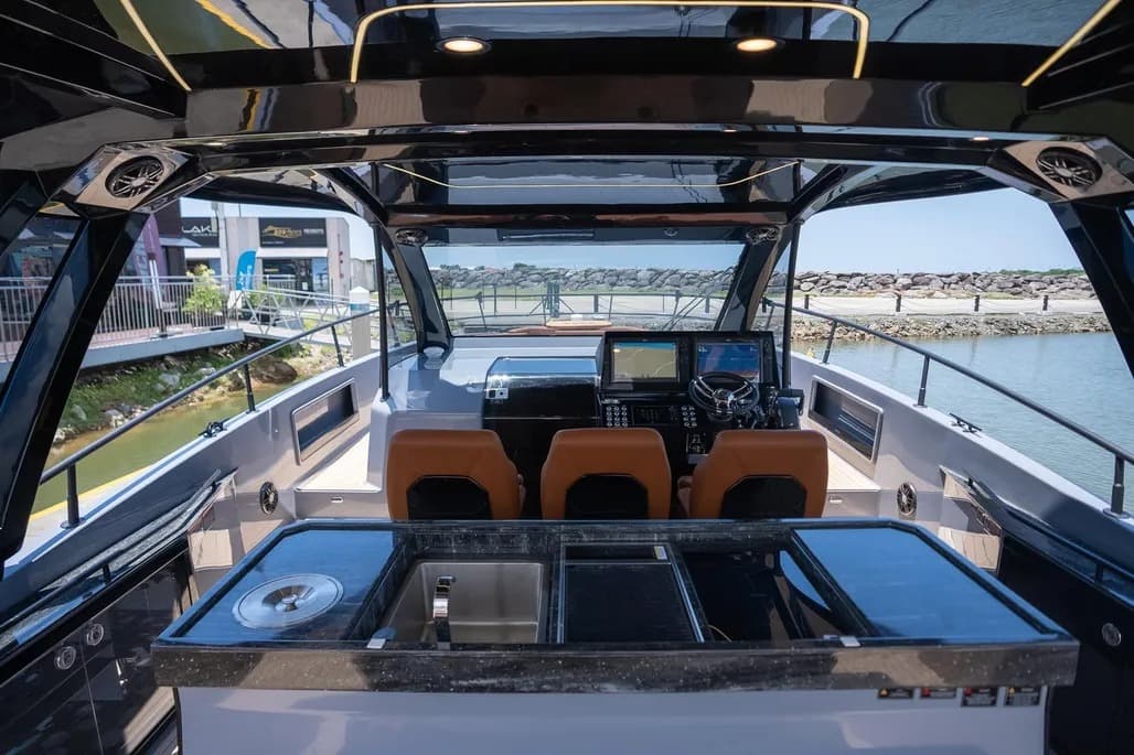 2027 Hanover Yachts 447 zum Verkauf in Tampa, Florida Motor Yacht 5