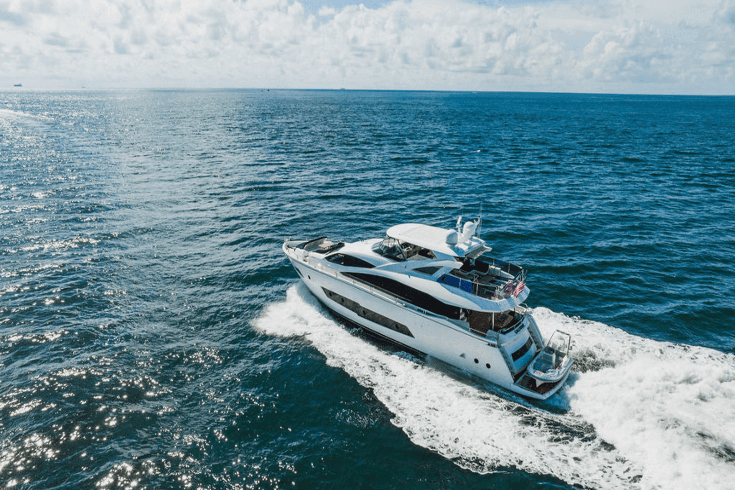2019 Sunseeker 86 Yacht for Sale in Fort Lauderdale, FL Flybridge