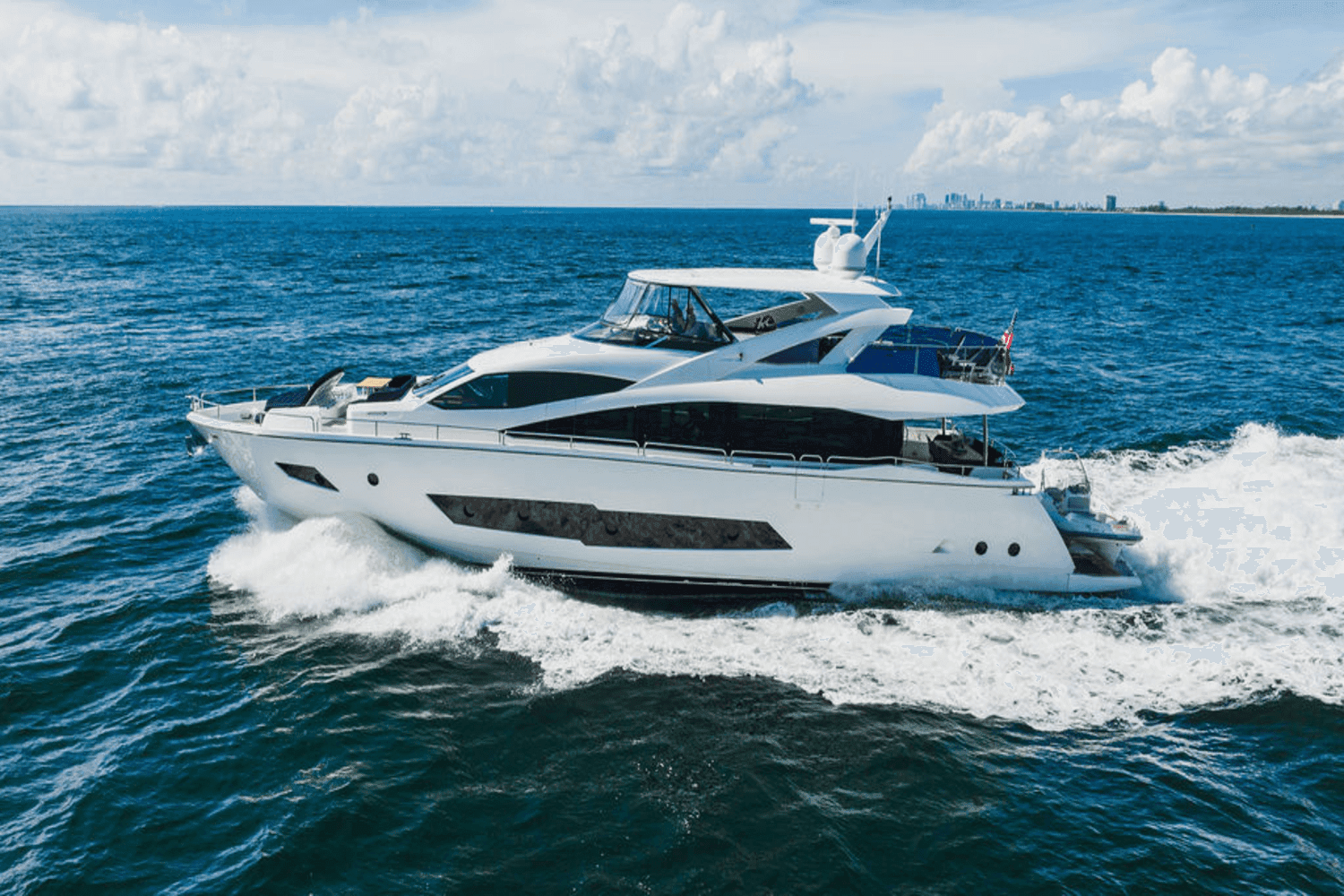 2019 Sunseeker 86 Yacht for Sale in Fort Lauderdale, FL Flybridge 2